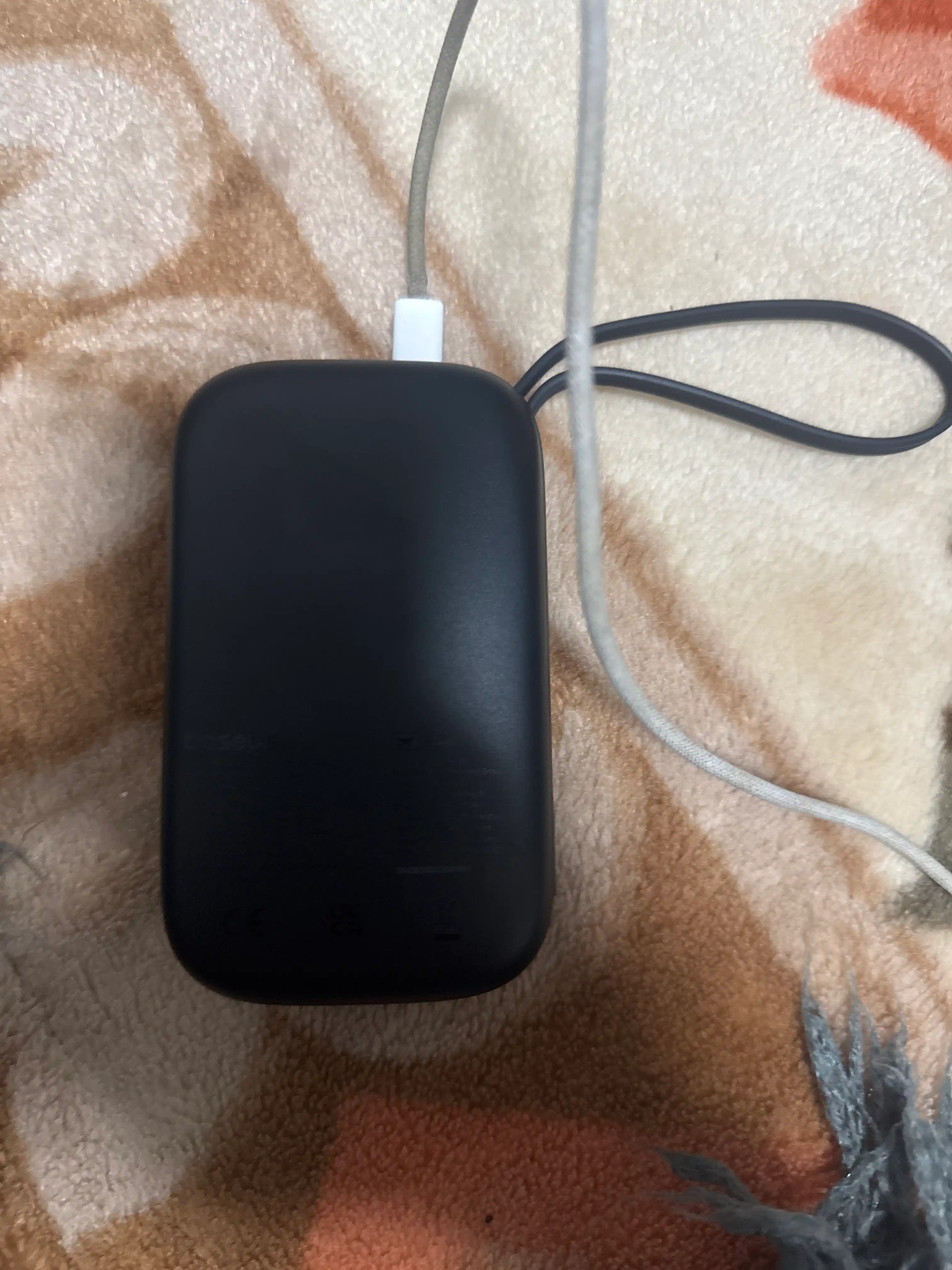 Baseus power bank QPow 3 45W EnerFill FC31, zaryadlash indikatori, o‘rnatilgan kabel bilan