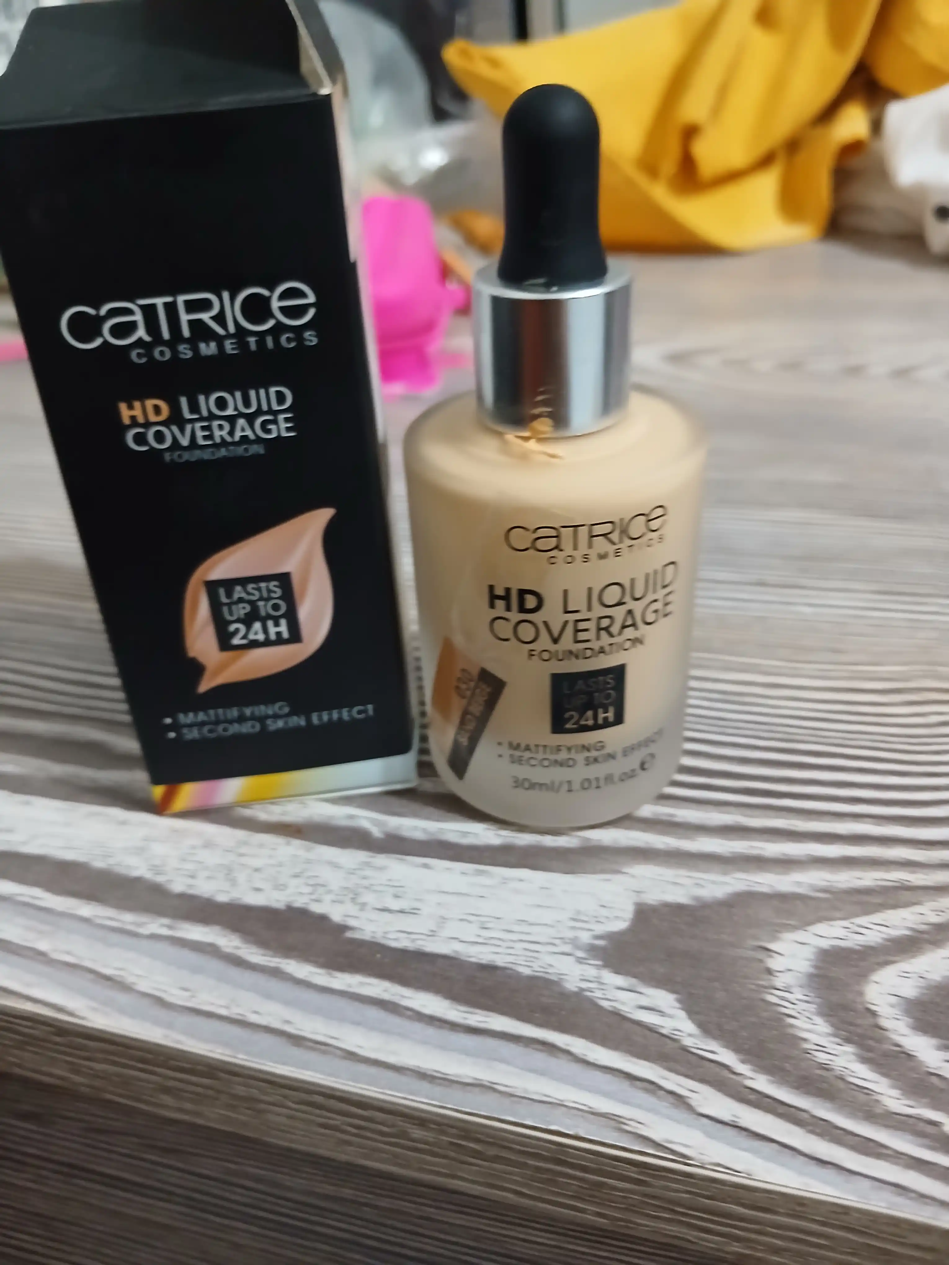 Тональный крем для лица Foundation Catrice HD, матирующий, 30 мл