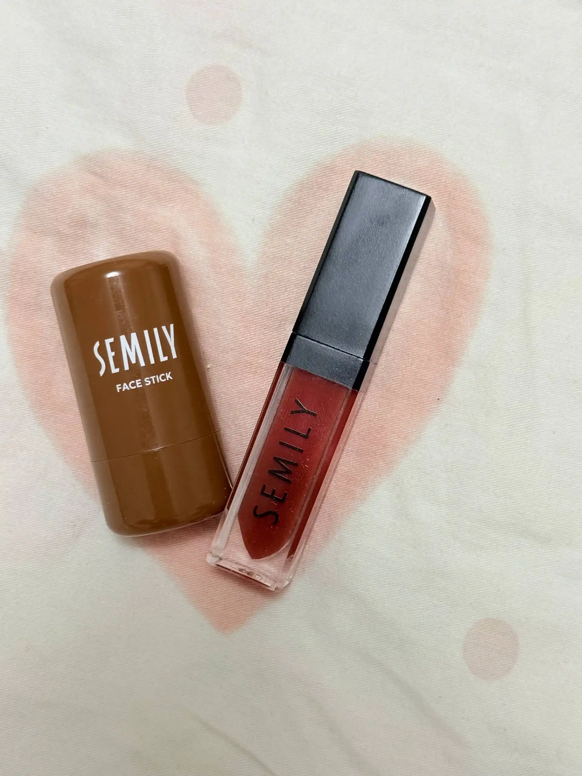 Румяна для лица и губ в стике SEMILY Blush Stick, кремовые, натуральный румянец