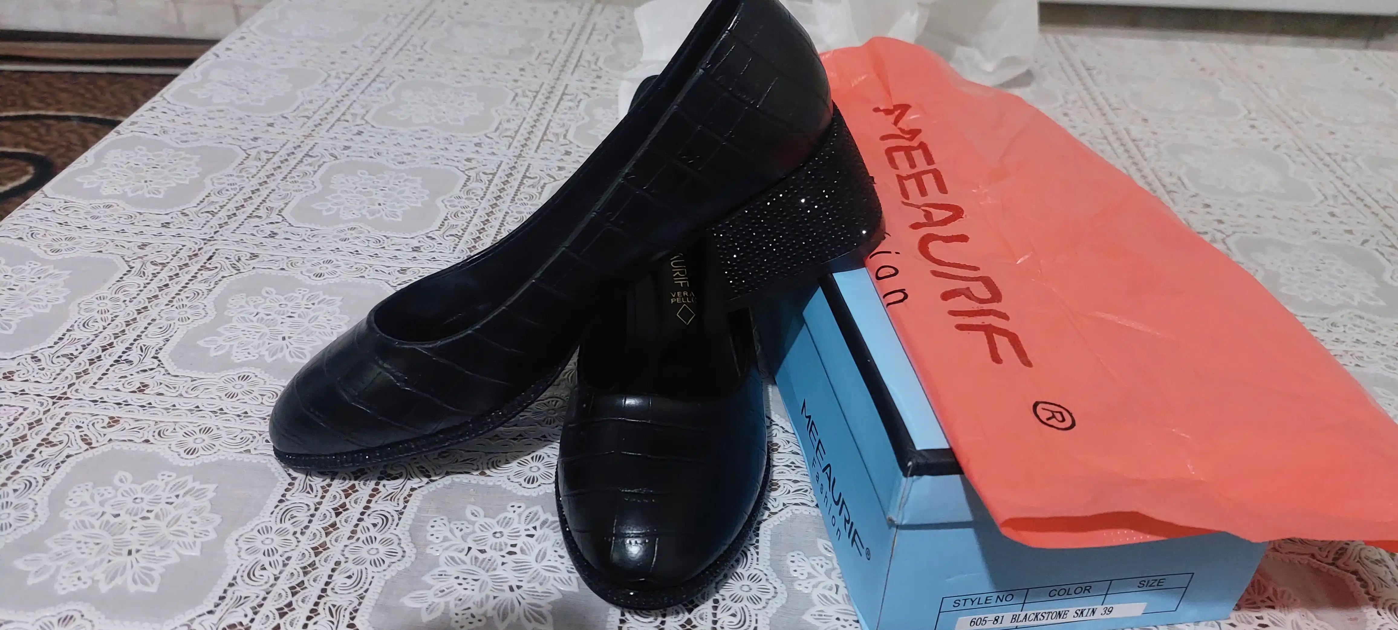 Женские современные классические туфли 36-40