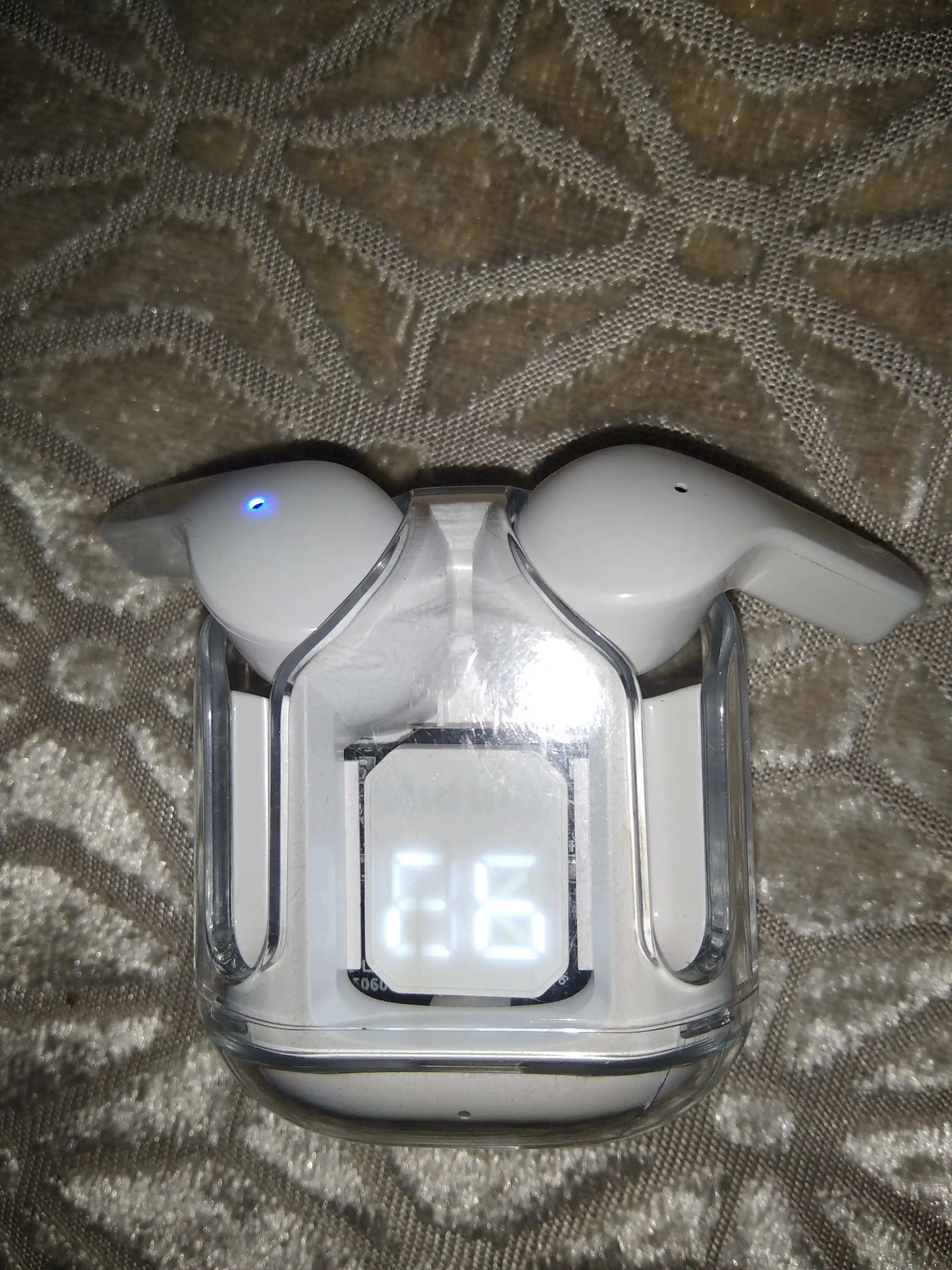 AIBT Bluetooth 5.3 TWS simsiz quloqchinlari, LED displey va Type-C zaryadlash qutisi bilan