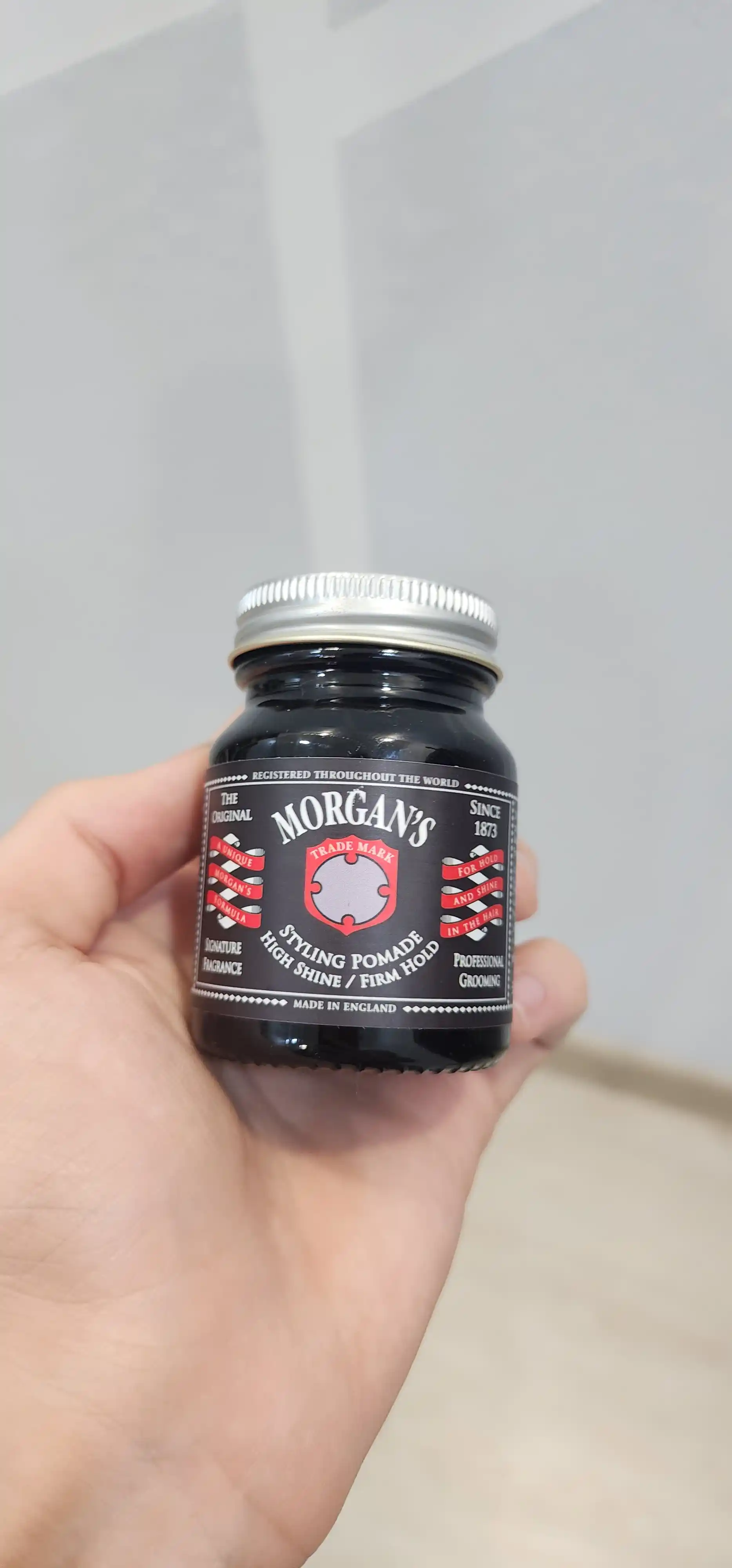Morgan’s Styling Pomade — помада для укладки волос с сильной фиксацией и блеском