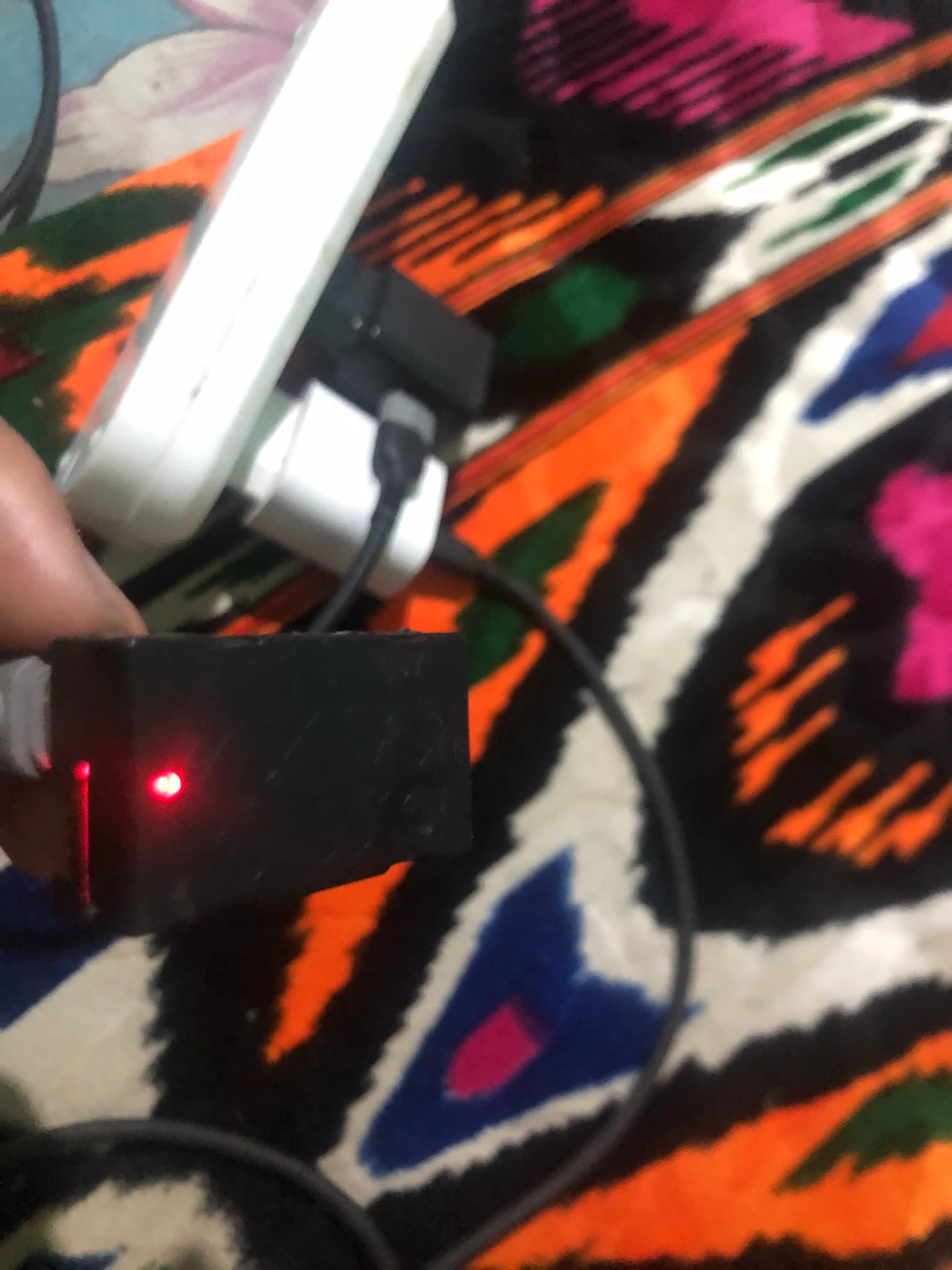 Dron samolyot radioboshqaruvli, 360° manyovrli, RGB chiroqli qiruvchi samolyot, o'yinchoq