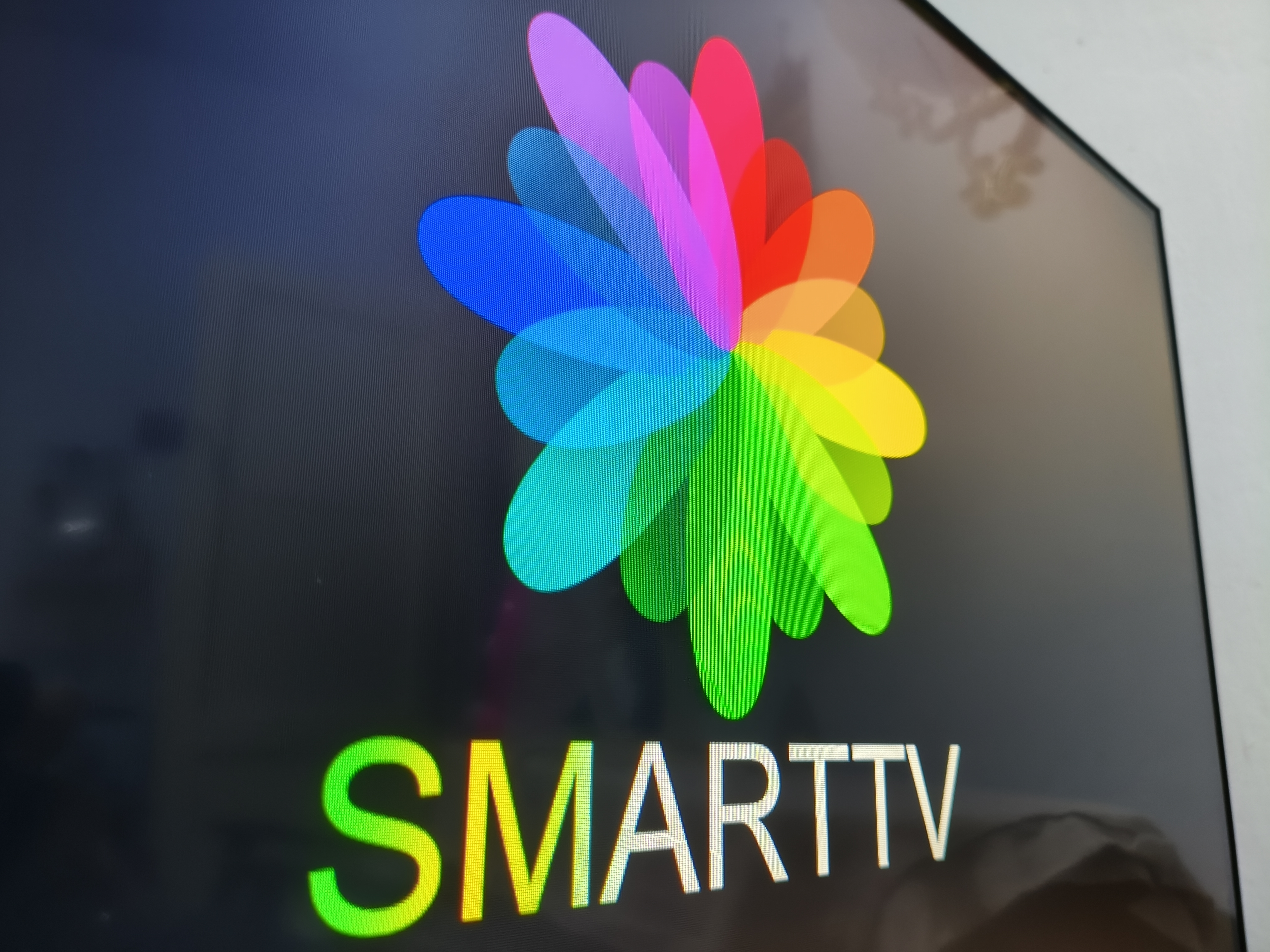 Смарт-телевизор WellStars 32"/43"/55"/70", голосовой поиск, Magic пульт, Full HD, 4K