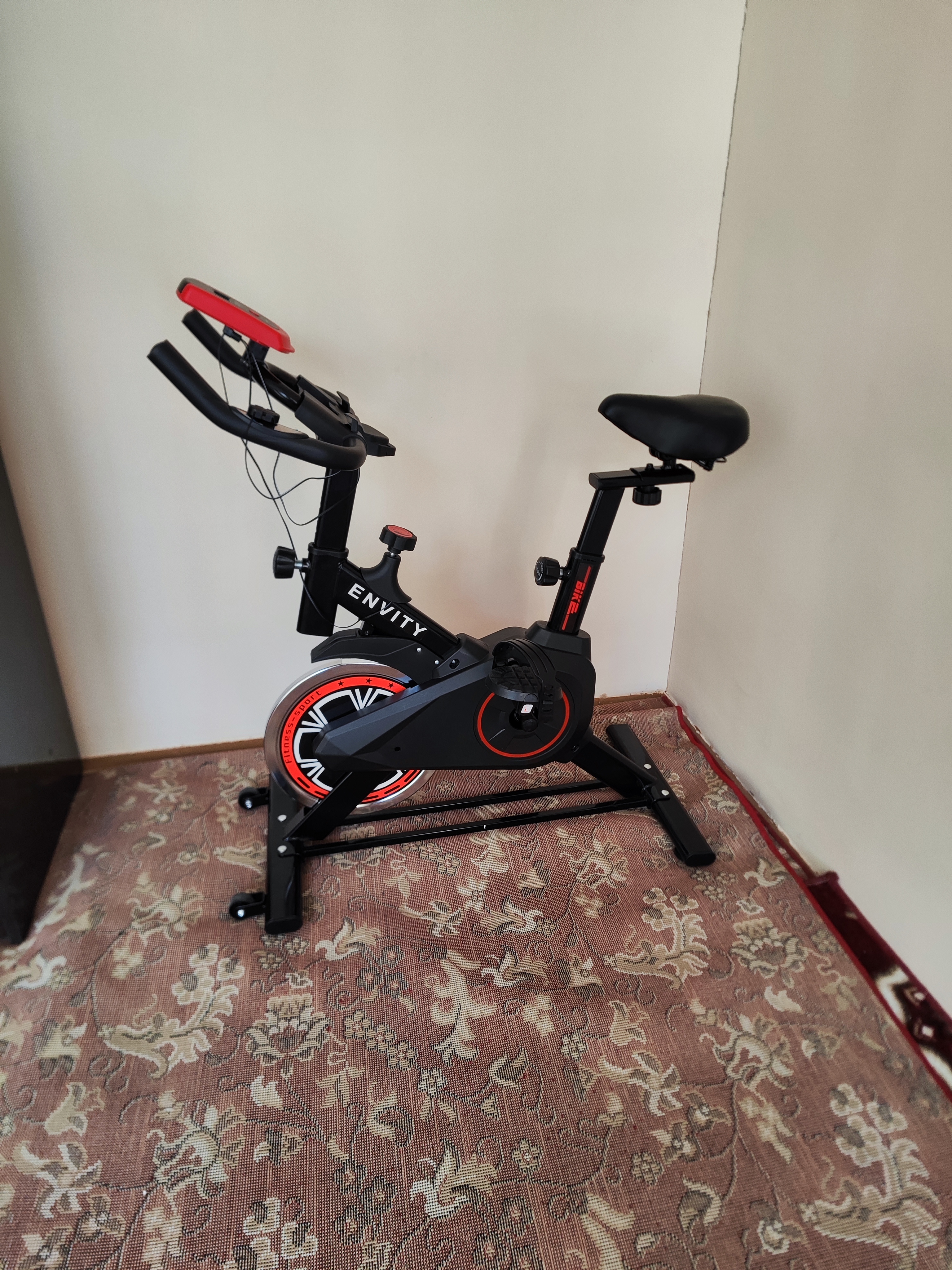 Velotrenajyor ENVITY E701 — bluetoothli sport velosiped, yurak urishini o‘lchovchi displey