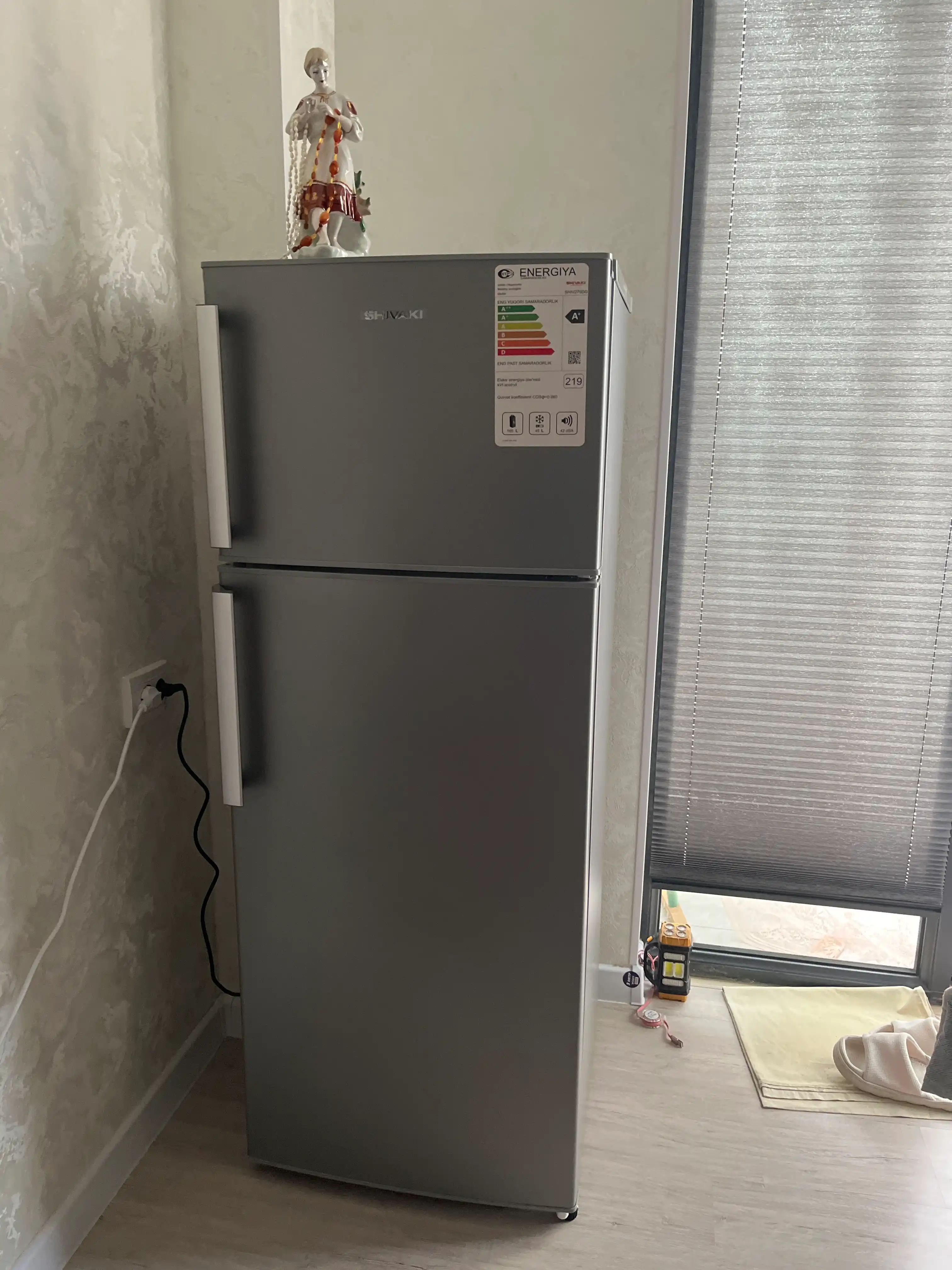 Sovutgich Shivaki 276FDD 212 litr, Bio Frost, sokin 42 dB, tejamkor, 160V dan ishlaydi