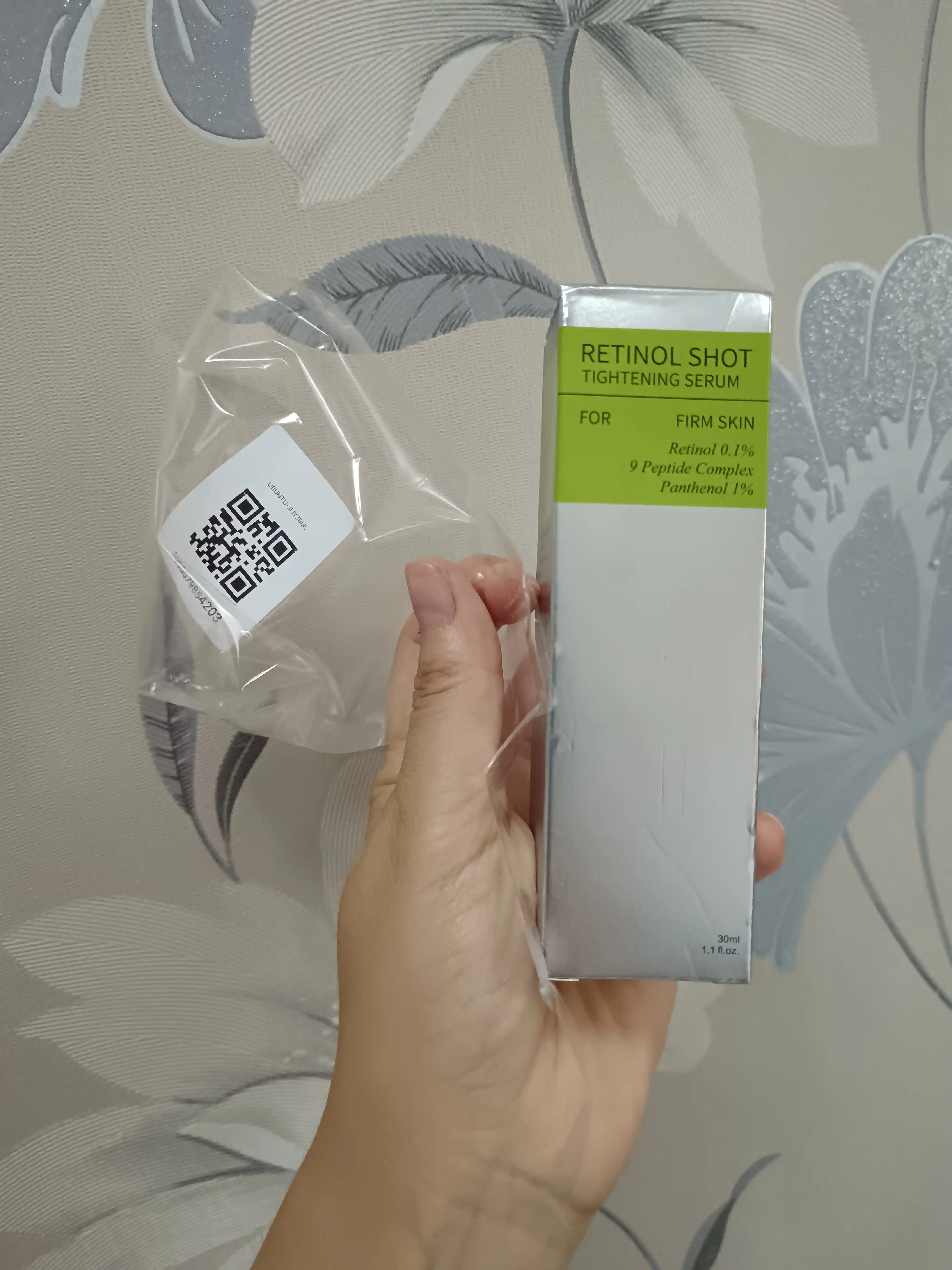 Yuzni tortuvchi krem va mustahkamlovchi zardob retinol bilan, Celimax