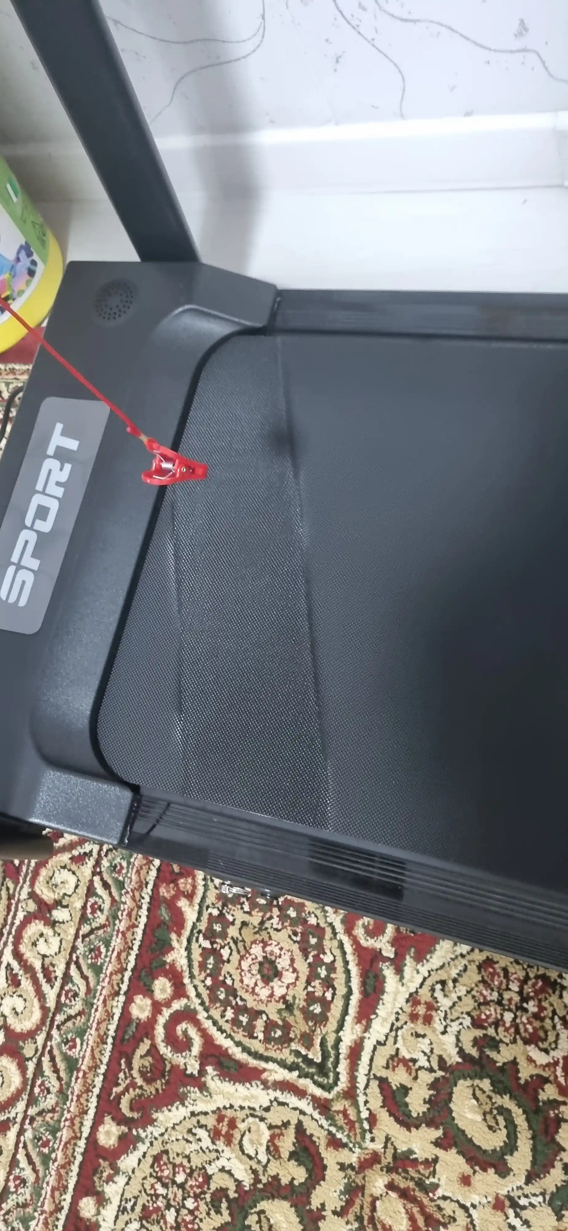 Elektr yig‘iladigan yugurish yo‘lagi, displey va Bluetooth bilan, uy uchun kardiotrenajyor