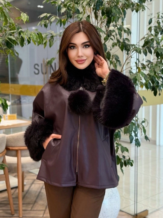 Ayollar kostyumi 46–56 razmer, standart, issiq ustki kiyim, keng bichimli model - 