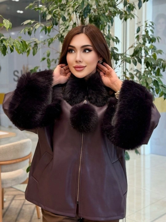 Ayollar kostyumi 46–56 razmer, standart, issiq ustki kiyim, keng bichimli model