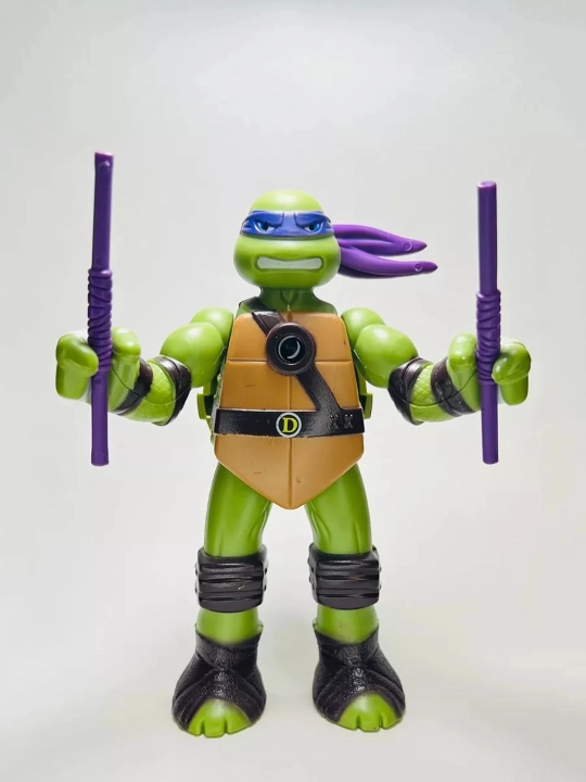 Ninja Warrior figurasi 14 sm, harakatlanuvchi bo'g'imlar, qurol bilan, 3+