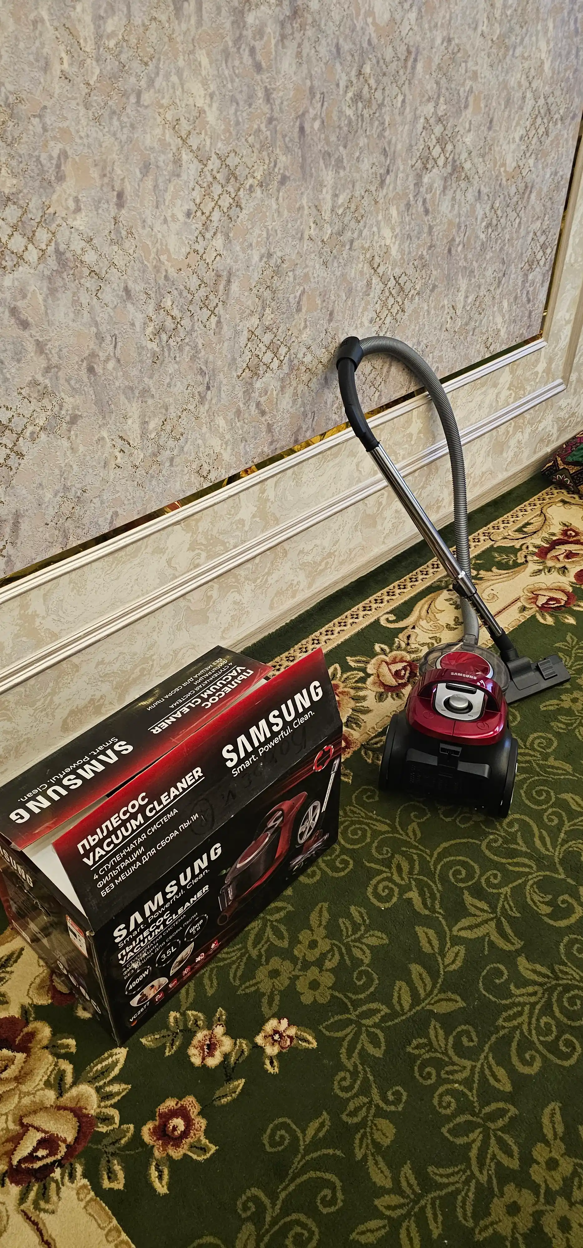 Пылесос Samsung , 4000w, 3.5 л, с телескопической трубкой, с HEPA фильтром