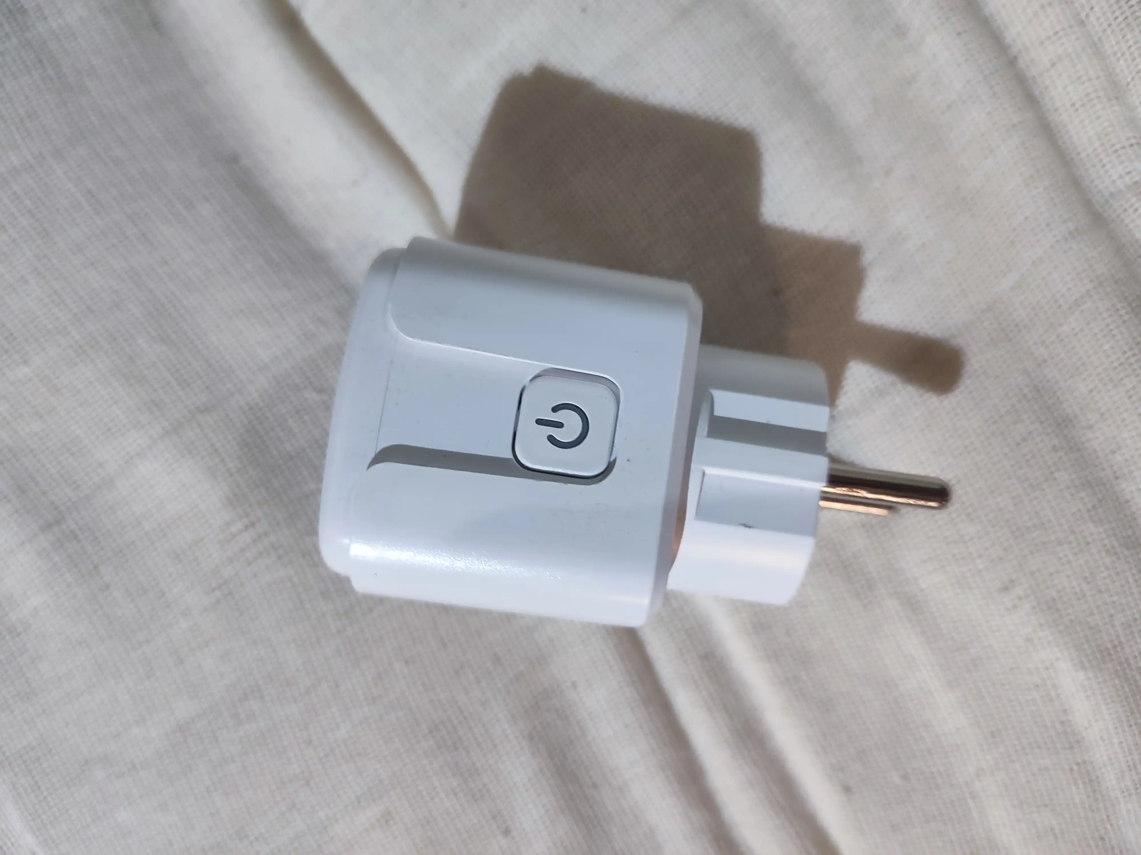 Aqlli rozetka Smart Plug WiFi SMART SOCKET, ovozli boshqaruv va taymer bilan