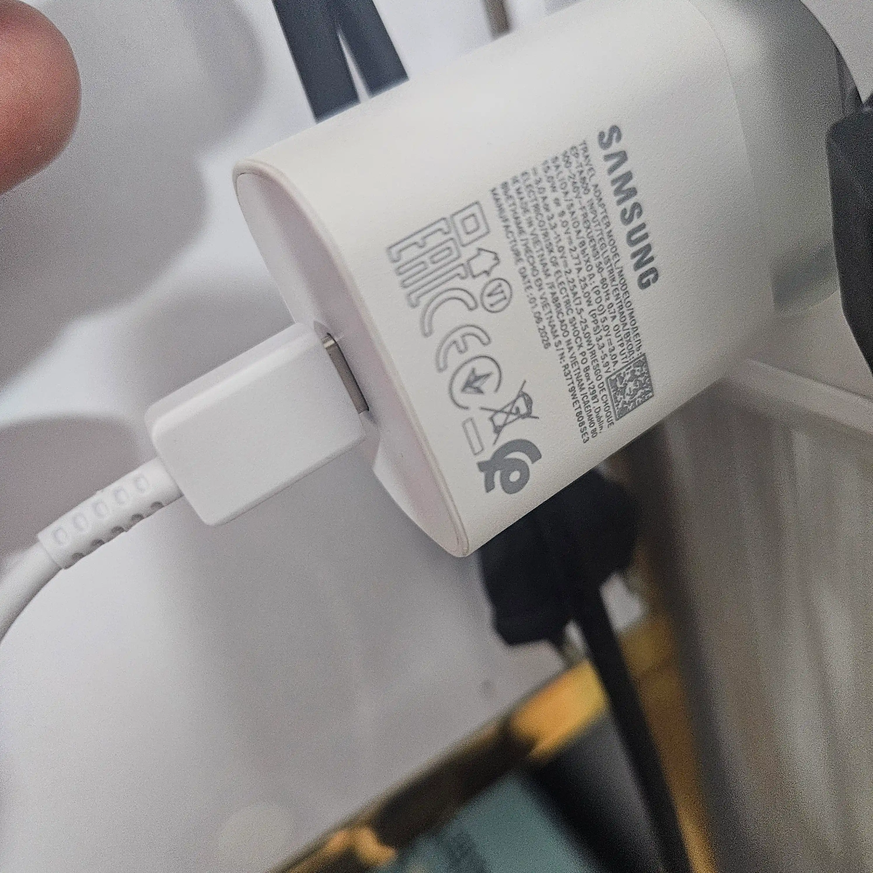 Samsung 25W PD zaryadlovchi adapter, USB Type-C, Type-C–Type-C 3A kabel bilan