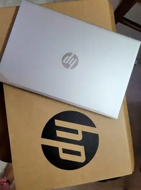 Ноутбук HP 15-fd0213ci, Intel Core 5-120U, DDR4 16ГБ, 512ГБ SSD, 15.6" FHD, Windows 11