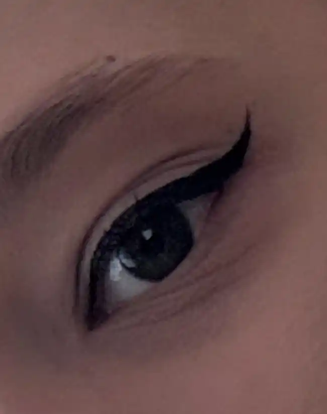 Подводка для глаз SEMILY Eye Liner, фломастер для глаз водостойкий черный,тонкая стрелка