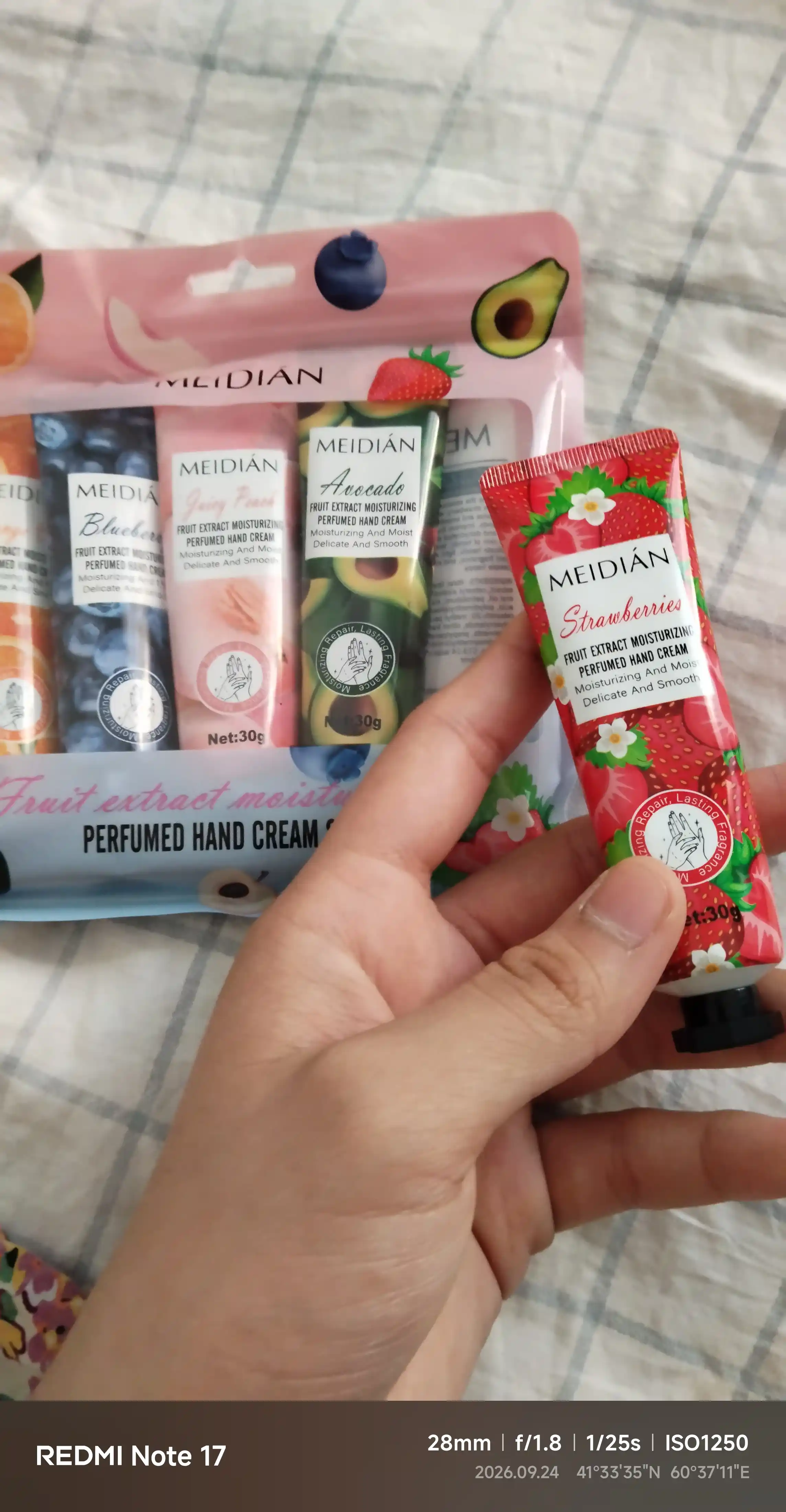 MEIDIAN mevali qo‘l kremi to‘plami, namlantiruvchi va oziqlantiruvchi, 5 ta 1 da