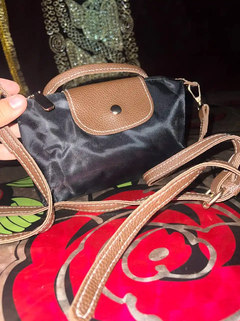 Ayollar uchun Longchamp uslubidagi eko-charmdan kichik kross-bodi sumkasi