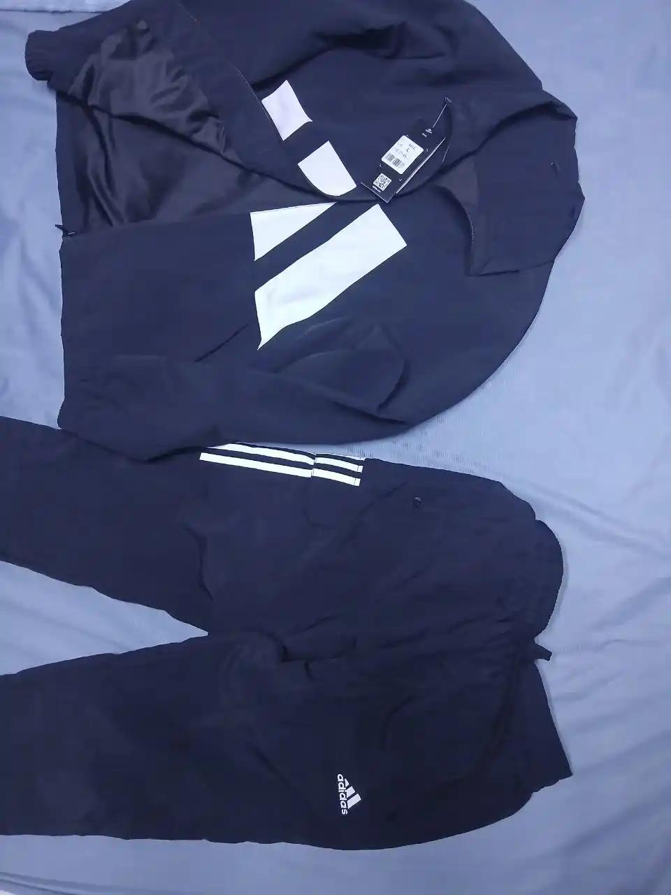 Erkaklar uchun ikki qismli Adidas sport kostyumi (kuz, qish va bahor uchun mos)