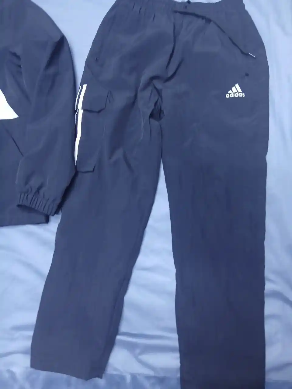 Erkaklar uchun ikki qismli Adidas sport kostyumi (kuz, qish va bahor uchun mos)