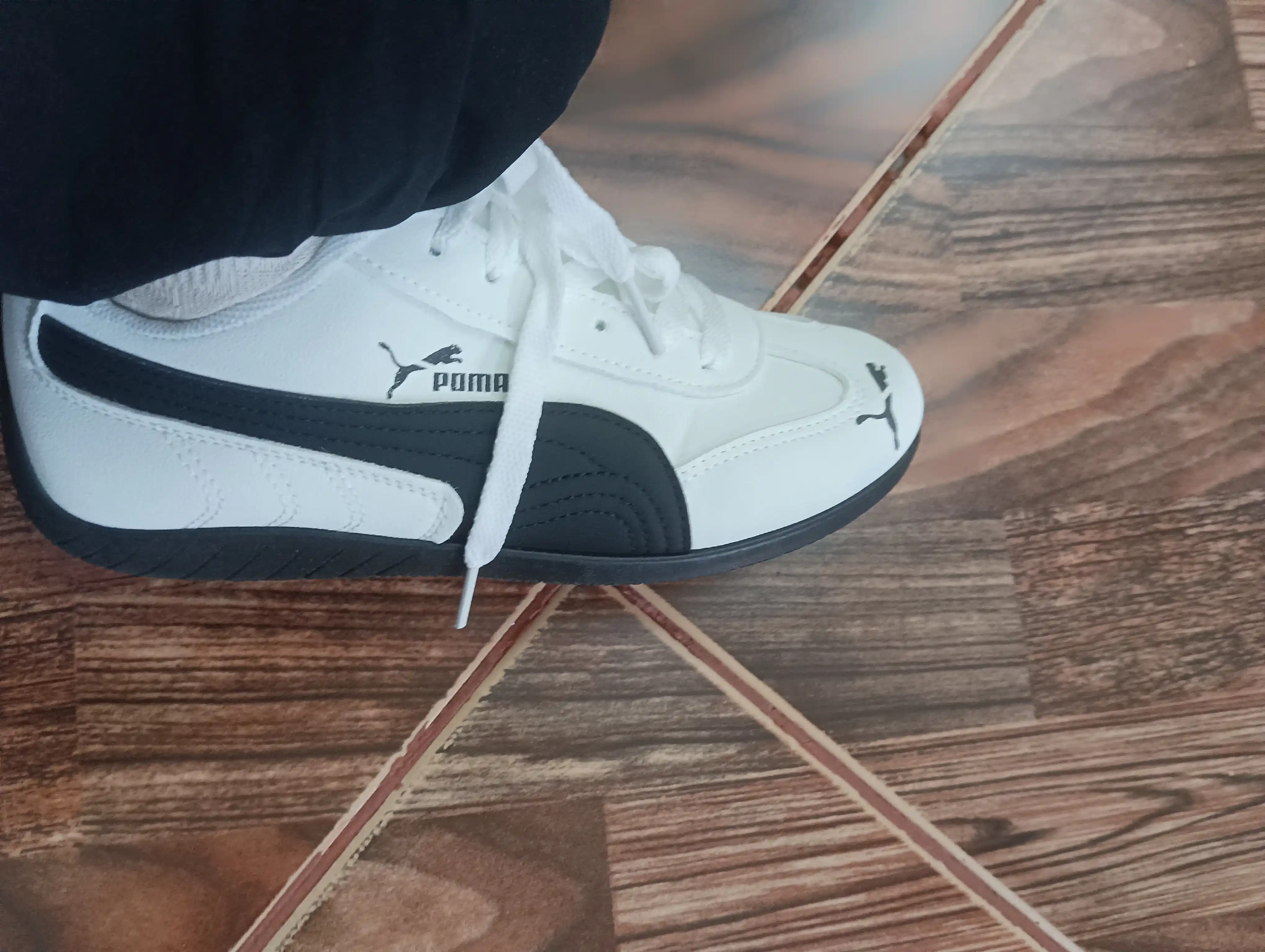 Kundalik krossovkalar, ayollar va erkaklar uchun krossovkalar PUMA