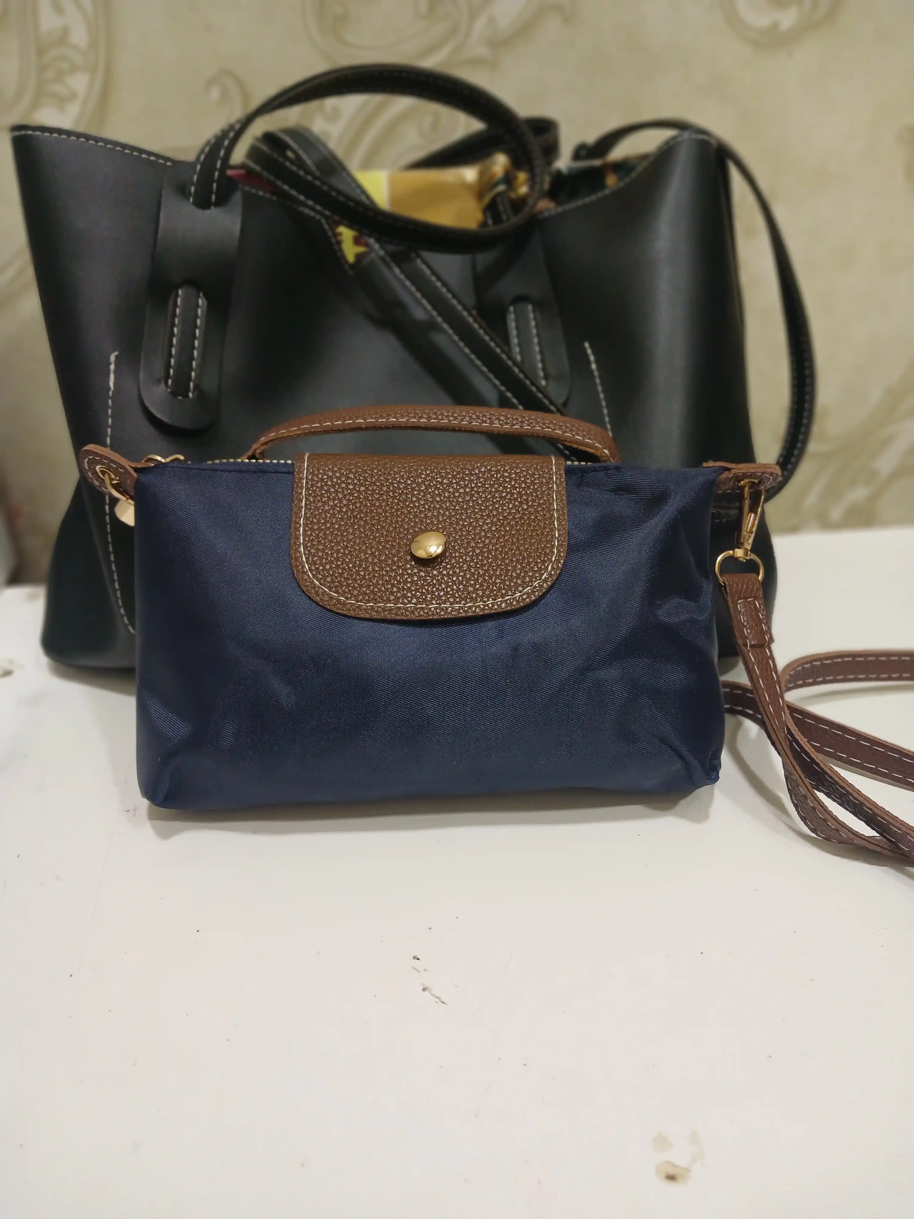 Ayollar uchun Longchamp uslubidagi eko-charmdan kichik kross-bodi sumkasi