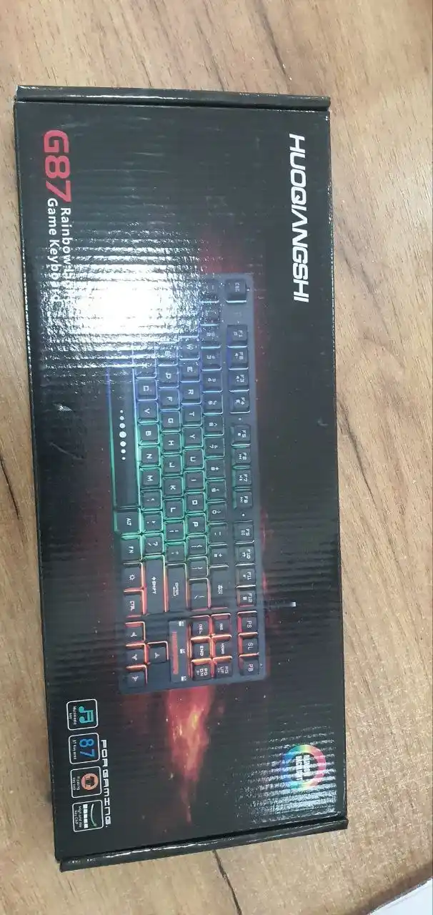 O‘yinchilar va kompyuter uchun simli RGB LED o‘yin klaviaturasi
