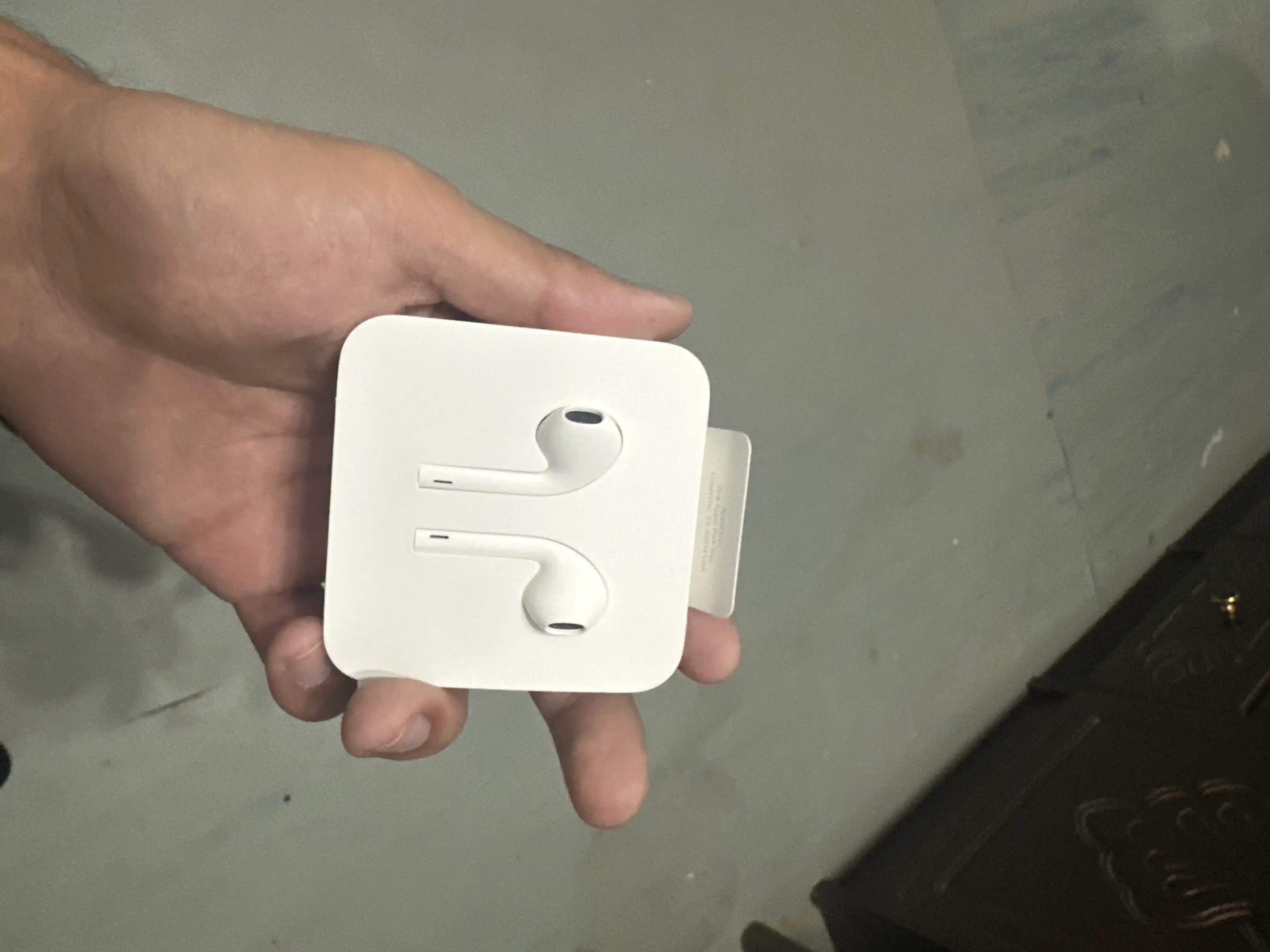 Apple EarPods ORG Lightning / USB-C — проводные наушники с микрофоном и пультом управления