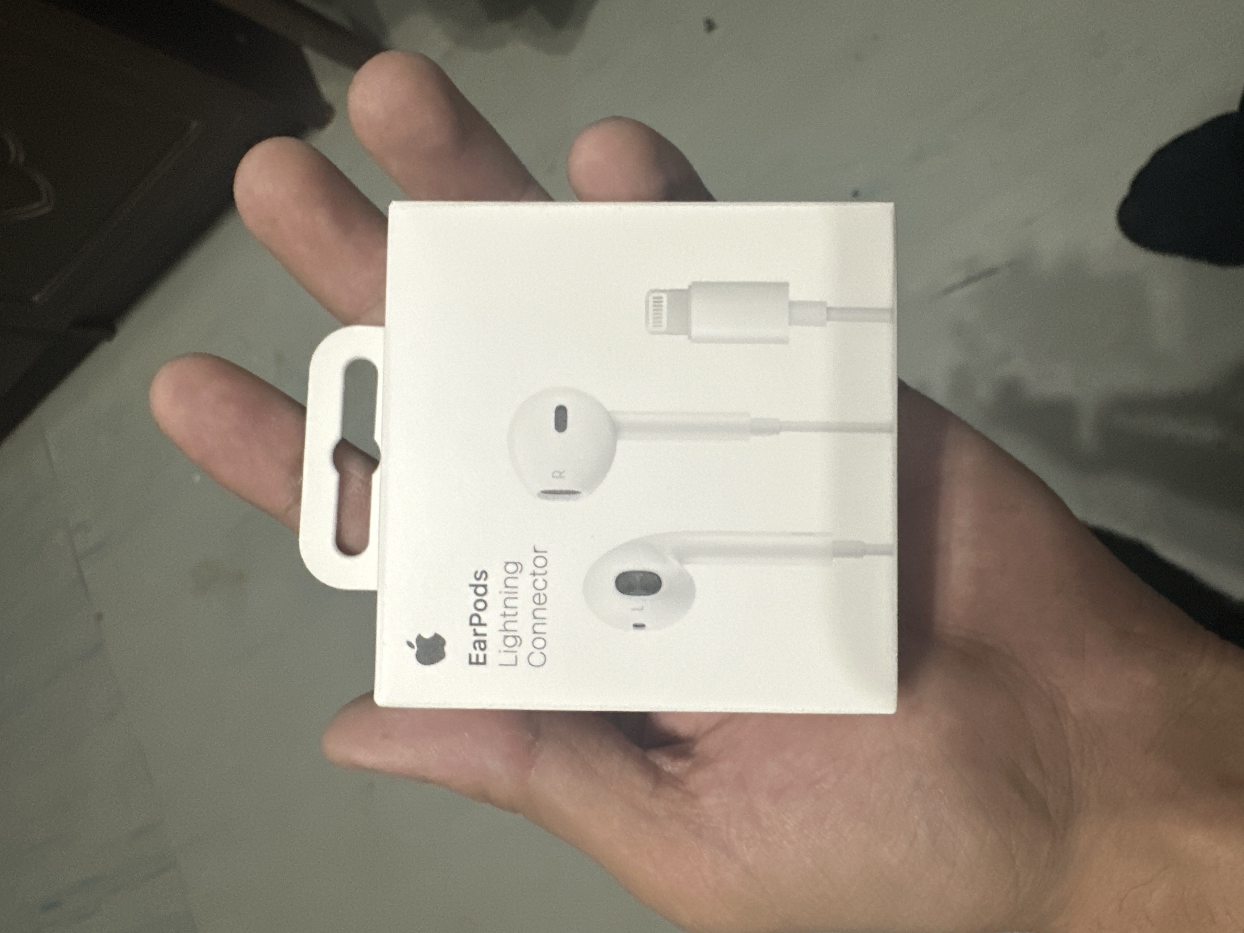 Apple EarPods ORG Lightning / USB-C — проводные наушники с микрофоном и пультом управления