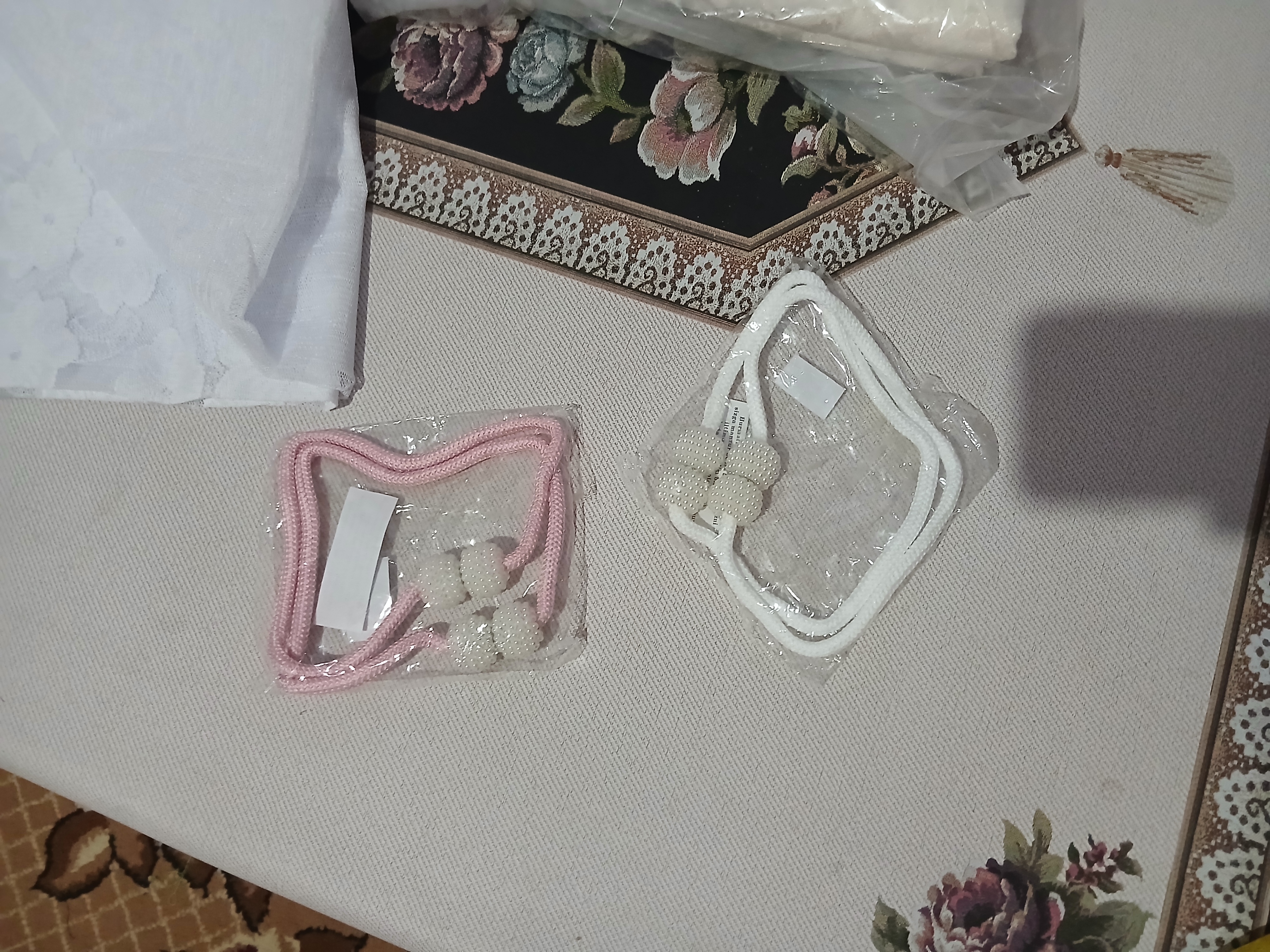 Magnit parda bog`ichlari, parda ushlagichi paketda 2 dona