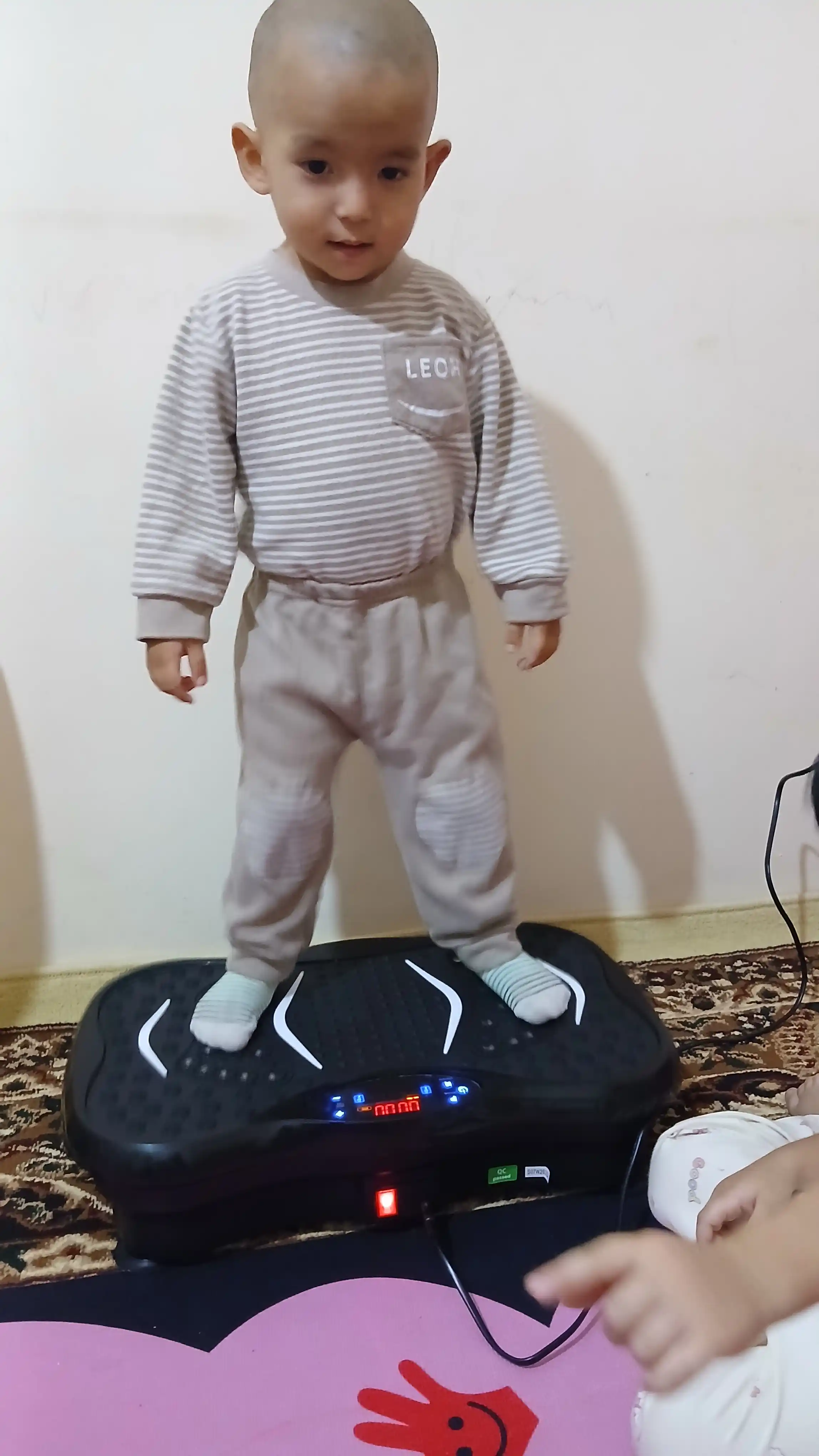 Vibroplatforma oson ozish, vazn tashlash va fitnes uchun, sport trenajyori, kardio stepper