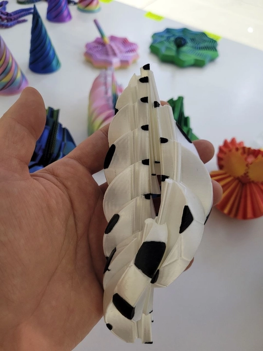 3D bosma stressga qarshi o‘yinchoqlar, bolalar va kattalar uchun qiziqarli modellar