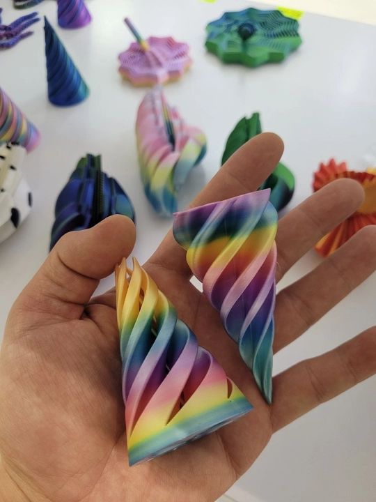 3D bosma stressga qarshi o‘yinchoqlar, bolalar va kattalar uchun qiziqarli modellar