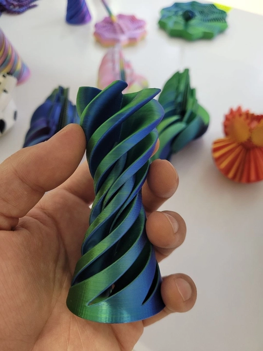 3D bosma stressga qarshi o‘yinchoqlar, bolalar va kattalar uchun qiziqarli modellar