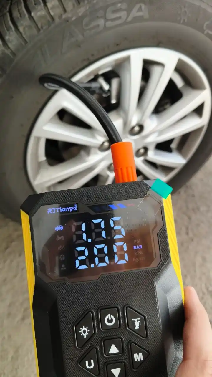 Ishga tushirish moslamasi, tutatgich, Powerbank Starter, kompressor, quvvatlagich, chiroq