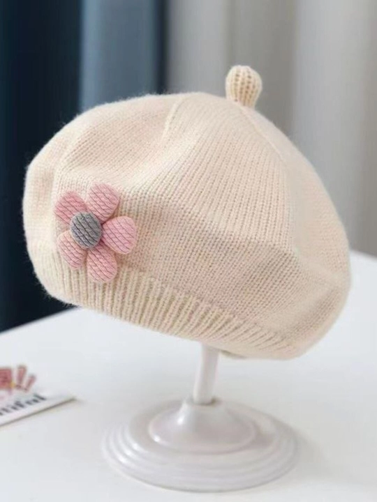 Qizlar uchun zamonaviy beret - 