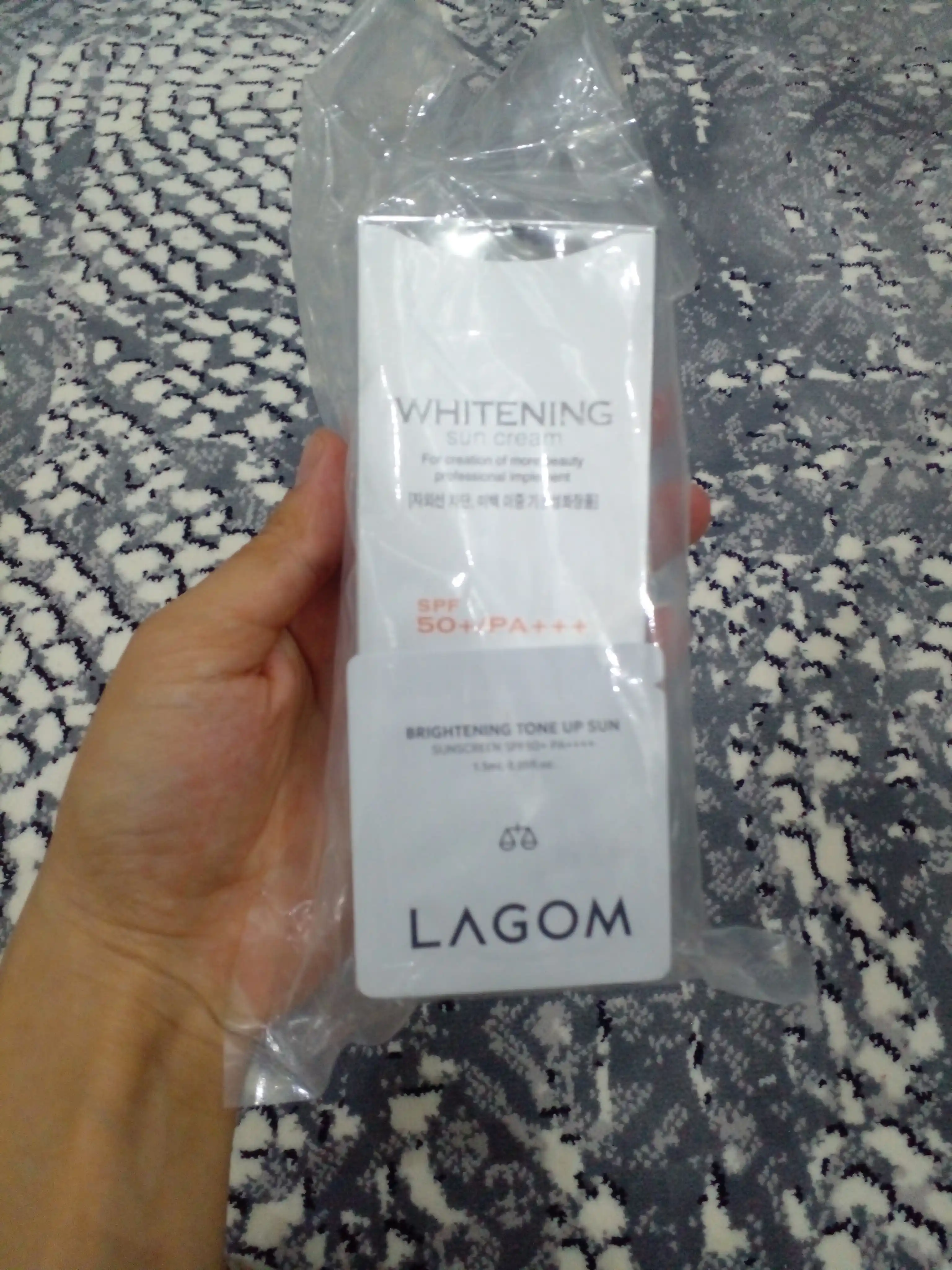 Солнцезащитный крем от пигментации, отбеливающий Prorance Whitening SPF 50+ PA+++, 70 мл
