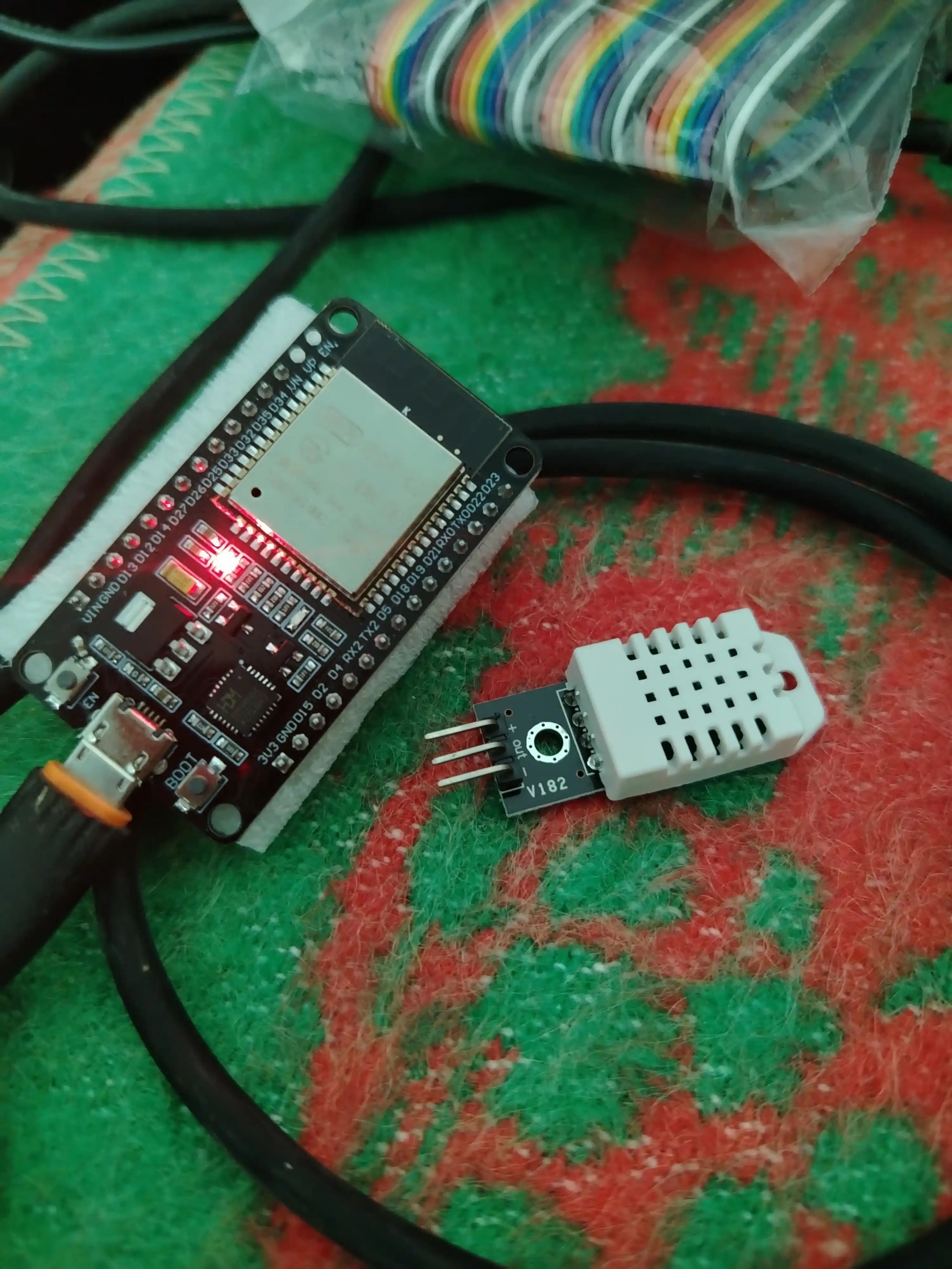 ESP32, Микроконтроллер,  NodeMCU, Wi-Fi, Bluetooth, WROOM, IoT проектов