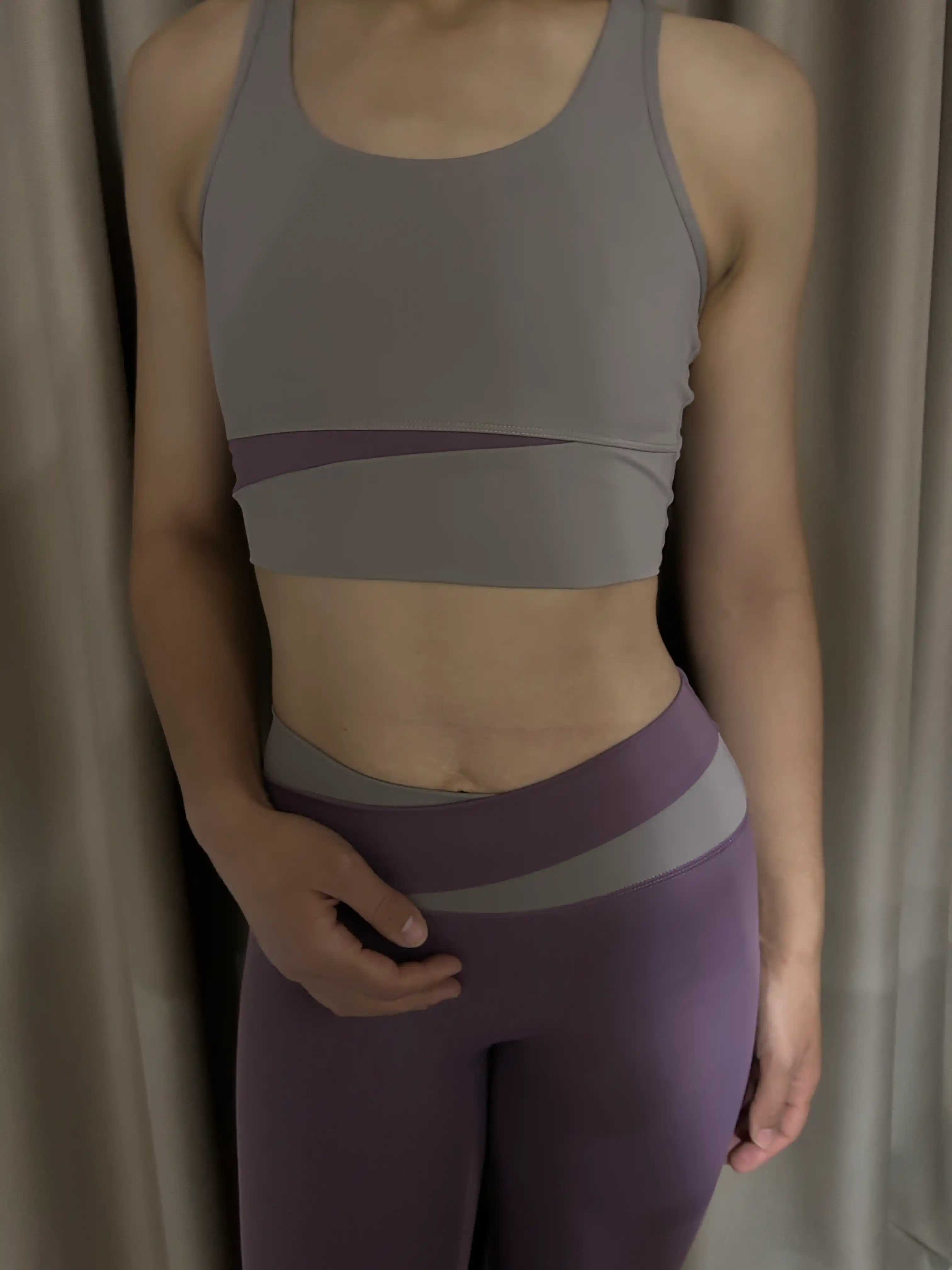 Fitnes, yoga, pilates sporti uchun sport kiyimi, 3 ta 1 da fitnes uchun rashgard