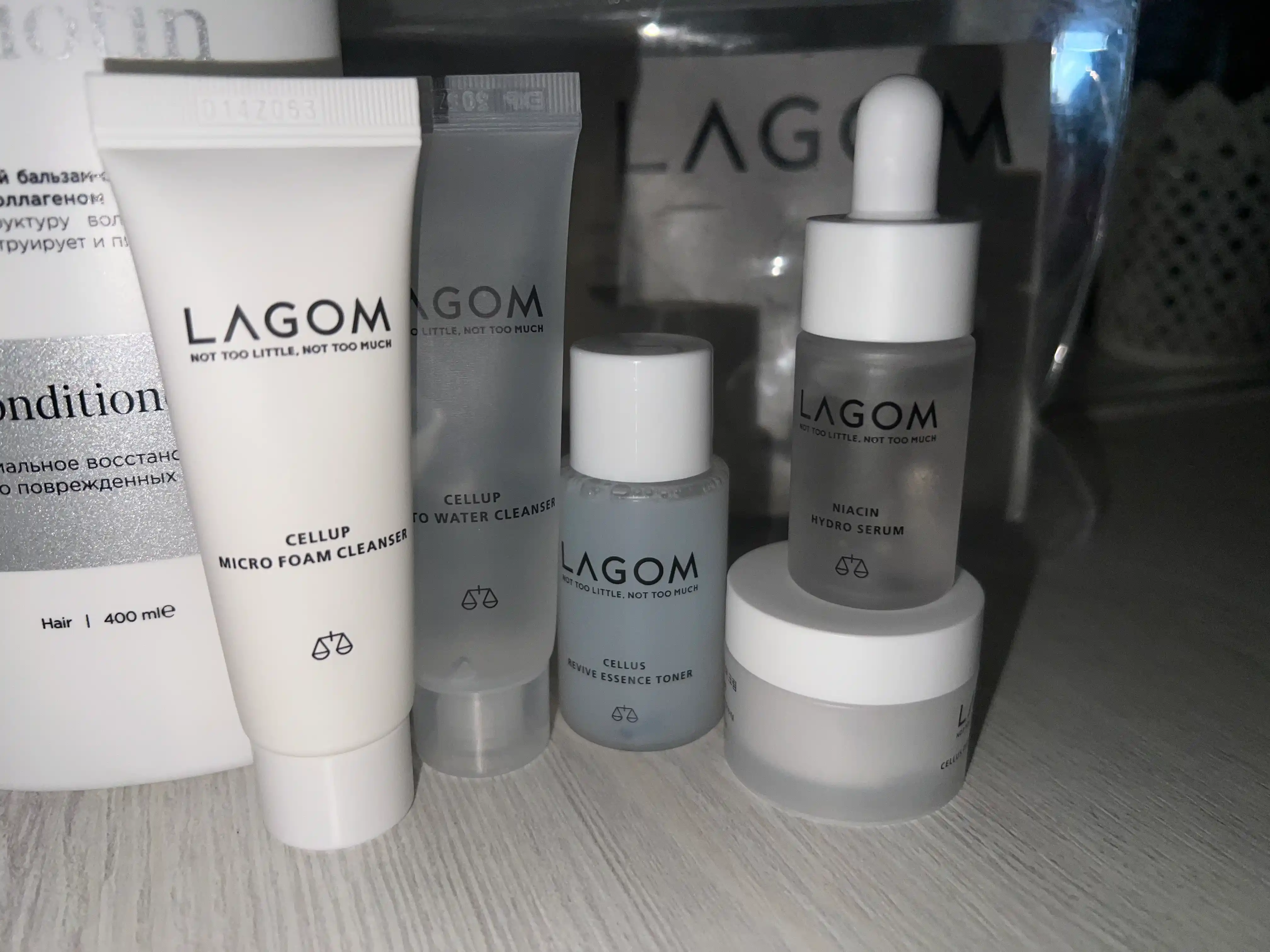 LAGOM TRAVEL KIT набор средств с косметичкой