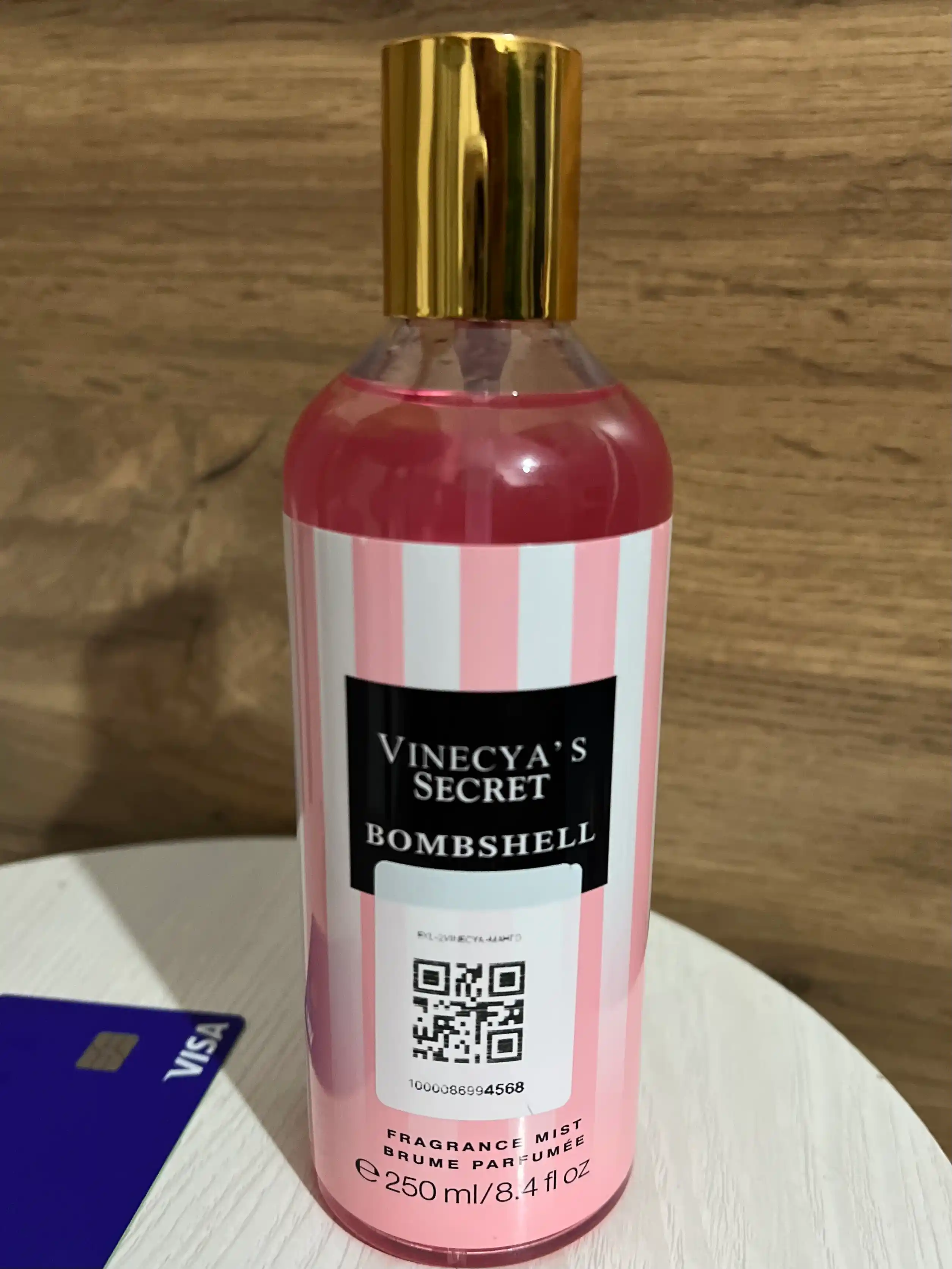 Parfyumlangan tana spreyi suvi Victoria's Secret Spreyi Aqua Kiss Rush, Shimmer, 250 ml