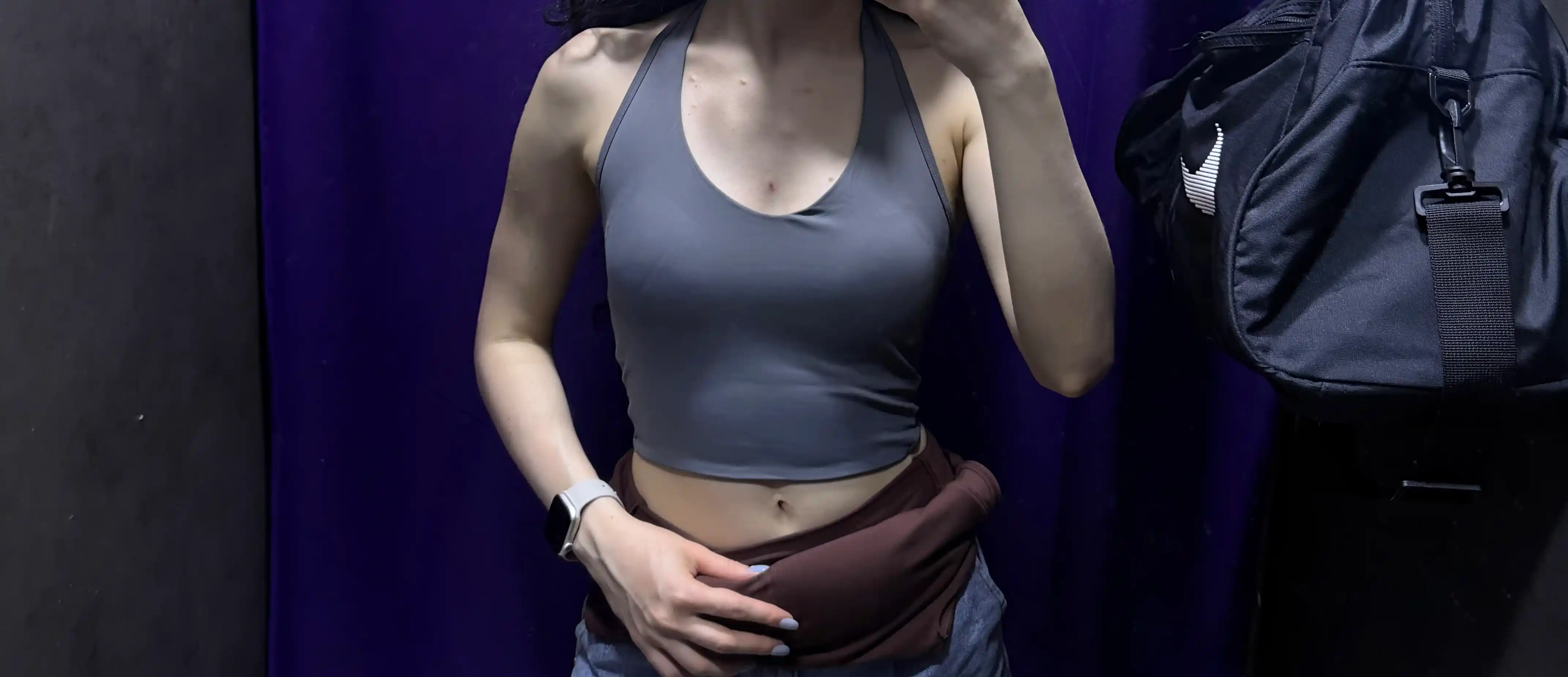 Ayollar uchun sport topi chashkali kioko. Ayollar sport kiyimlari