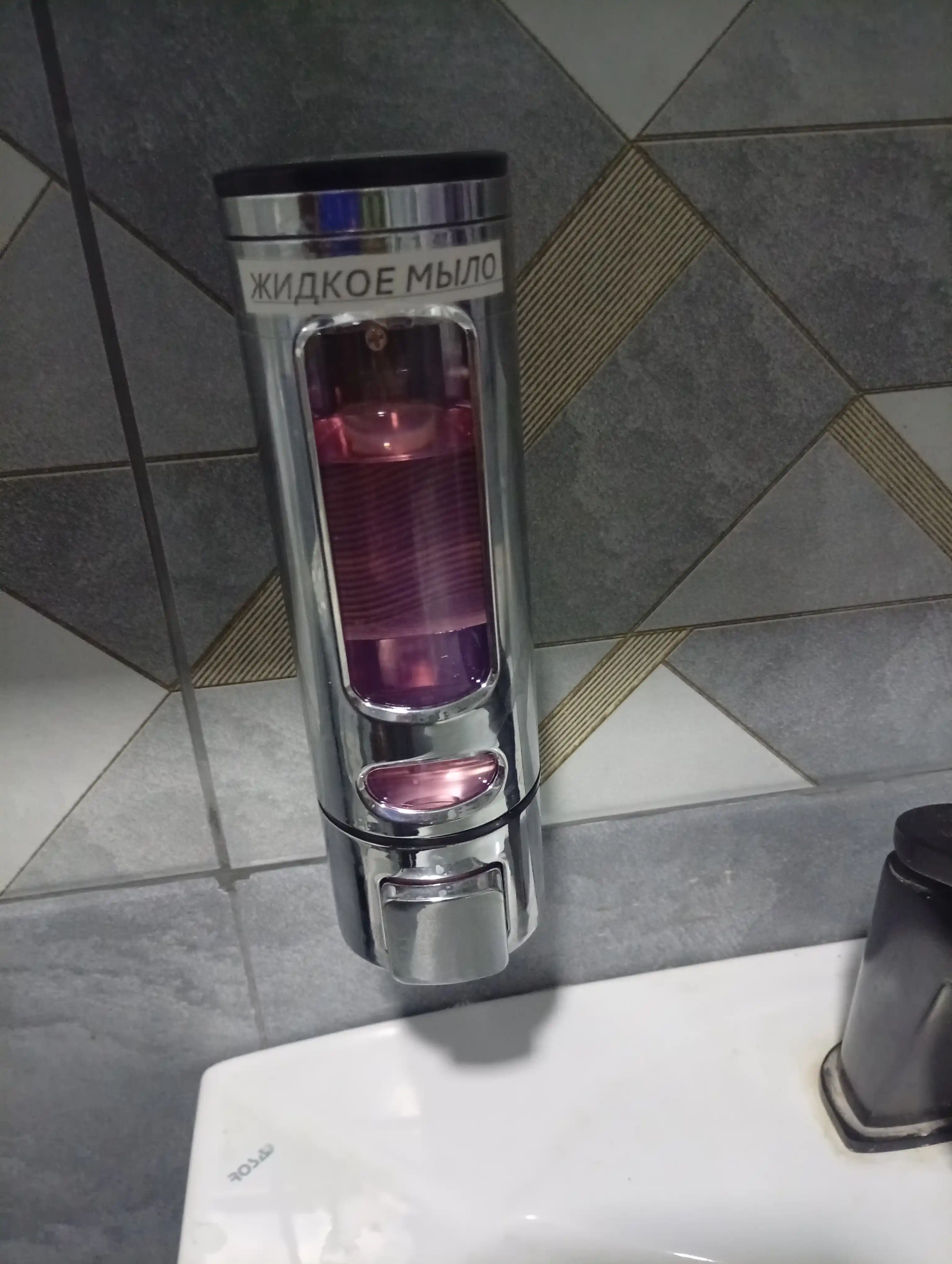 Dozator suyuq sovun uchun, xrom
