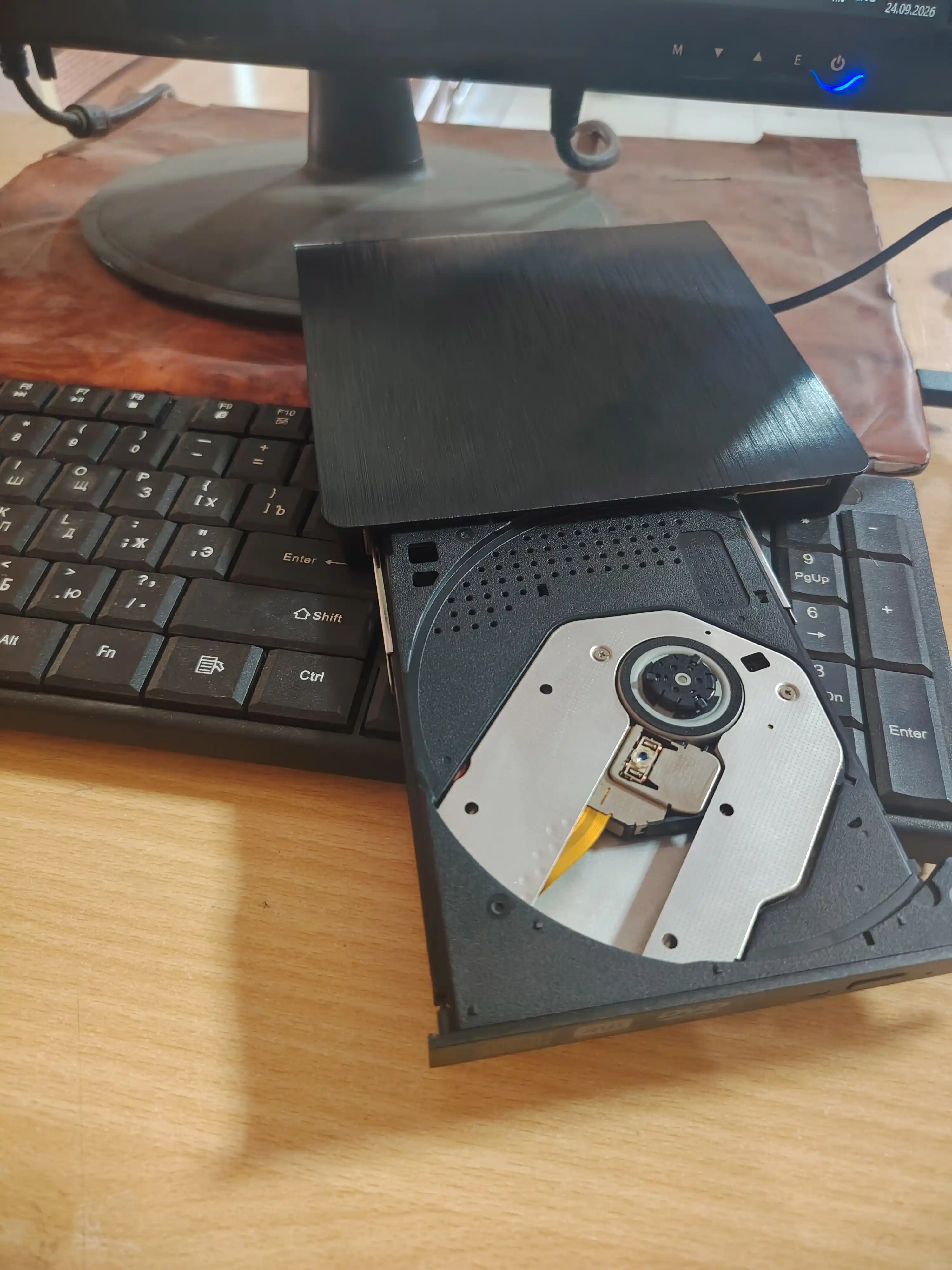 Tashqi CD/DVD disk yurituvchi USB  Hud Type-C, o‘qish va yozish