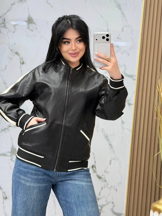 Kurtkalar.Ayollar va qizlar uchun kalta charm bomber — yengil vetrofka, S, M, L