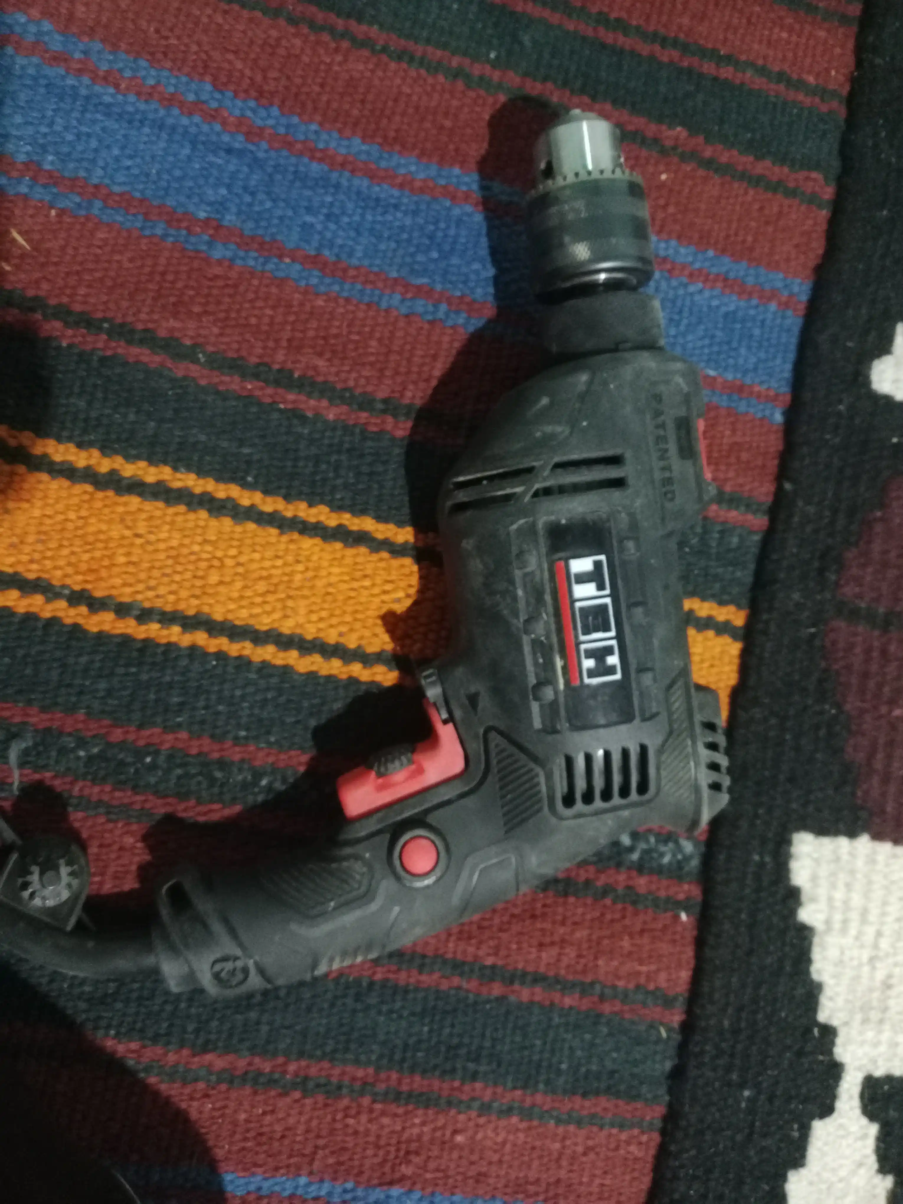 Zarbli drel TEH TD1308A, 810 Vt, 2800 ob/min, 41600 ud/min