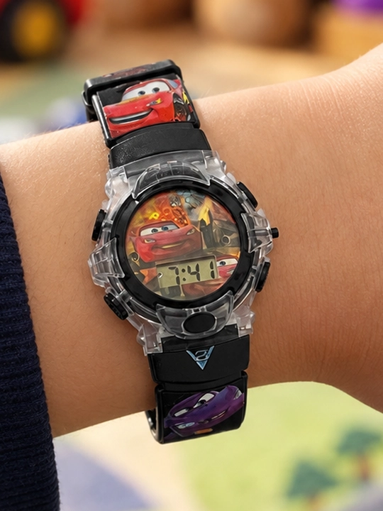 Bolalar qo‘l soati, sevimli qahramonlari O‘rgimchak odam, Disneyva Batmen - 