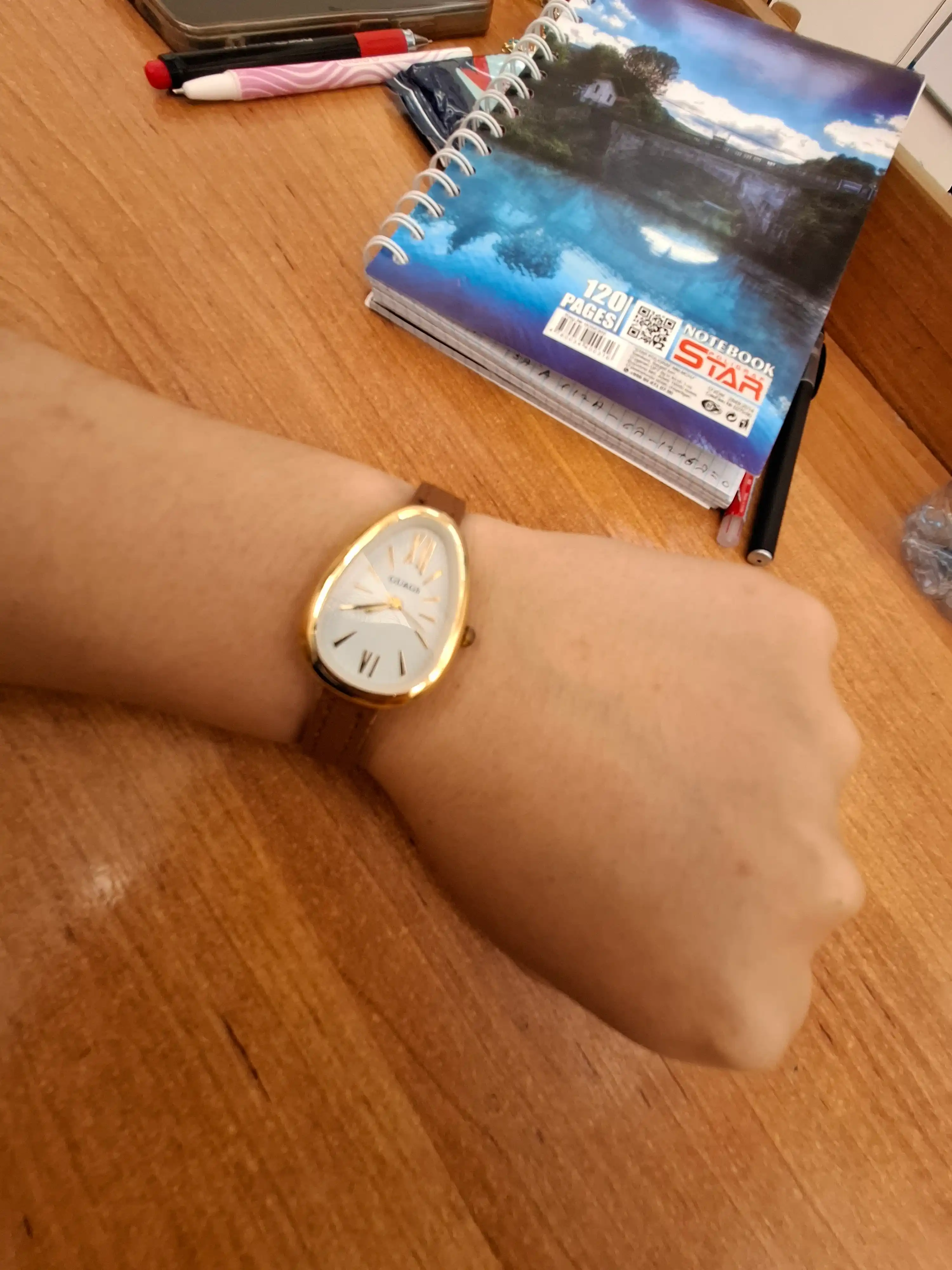 Женские часы, девушек, наручные часы, с кварцевым механизмом, BVLGARI, с кожаным ремешком
