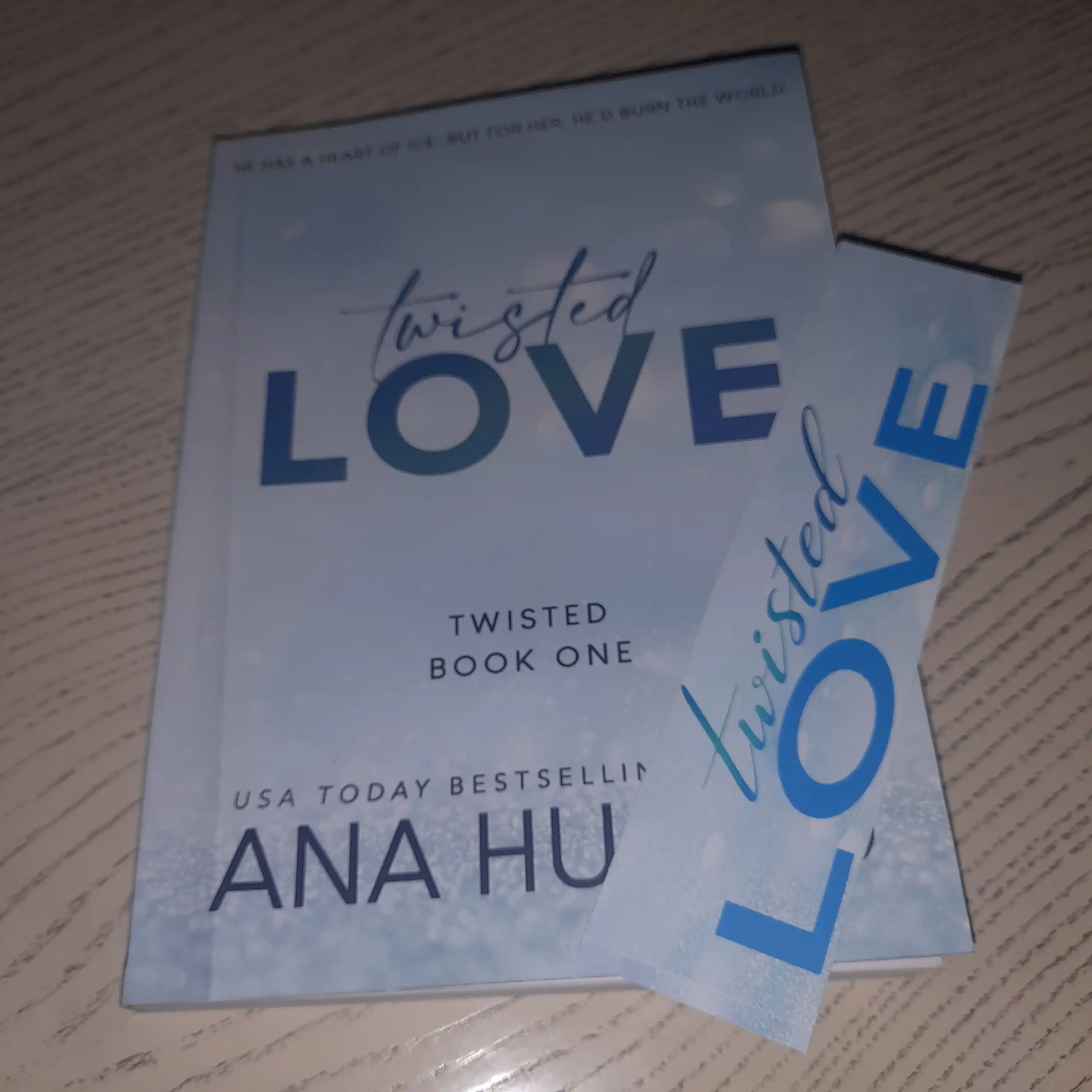 Twisted Love, Twisted Games, Twisted Hate, Twisted Lies, Ana Xuang, на английском