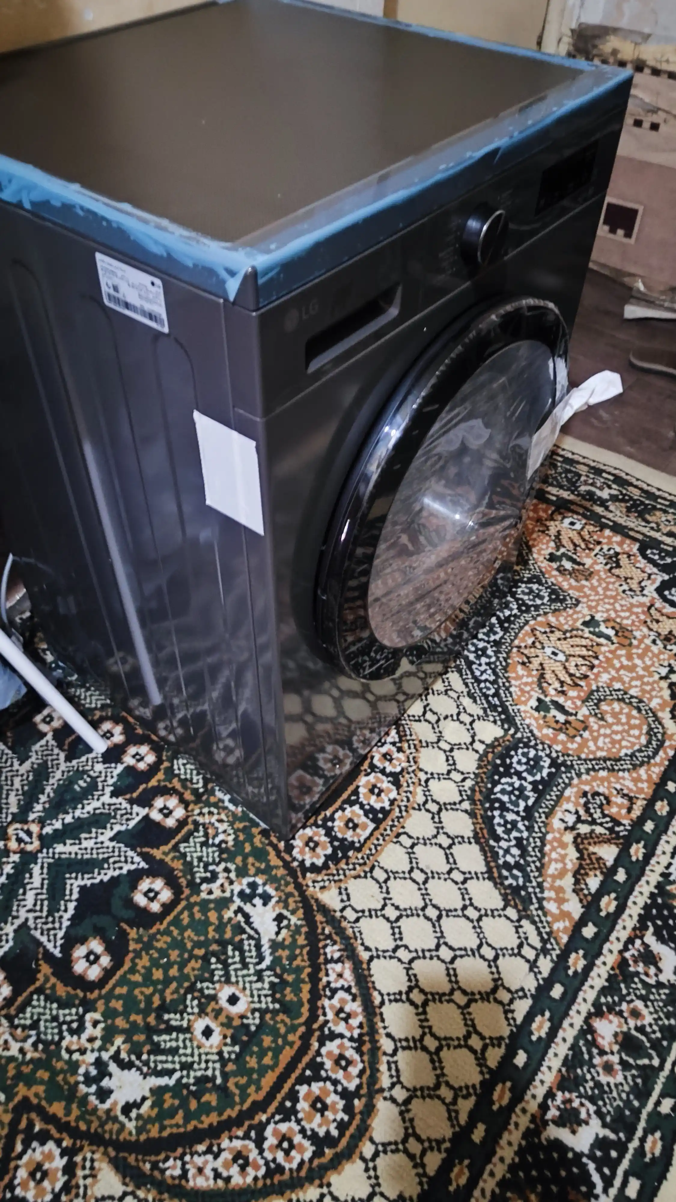 LG Kir Yuvish Mashinasi 9 kg, Avtomat, Inverter, Steam, 1200 Ayl/min